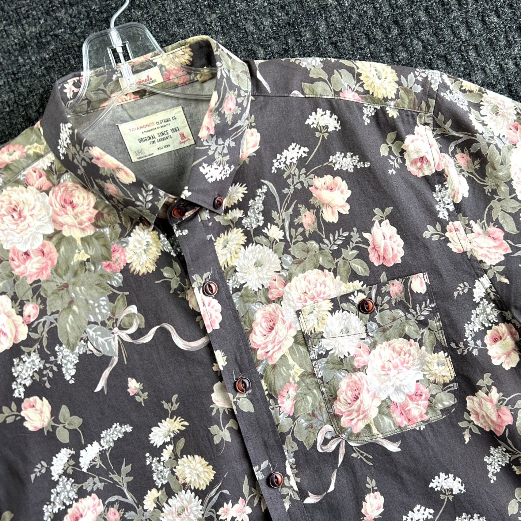 Vintage VINTAGE 7 Diamonds Mens Short Sleeve Button Down Shirt L Floral Hawaiian Gray Size US L / EU 52-54 / 3 - 2 Thumbnail