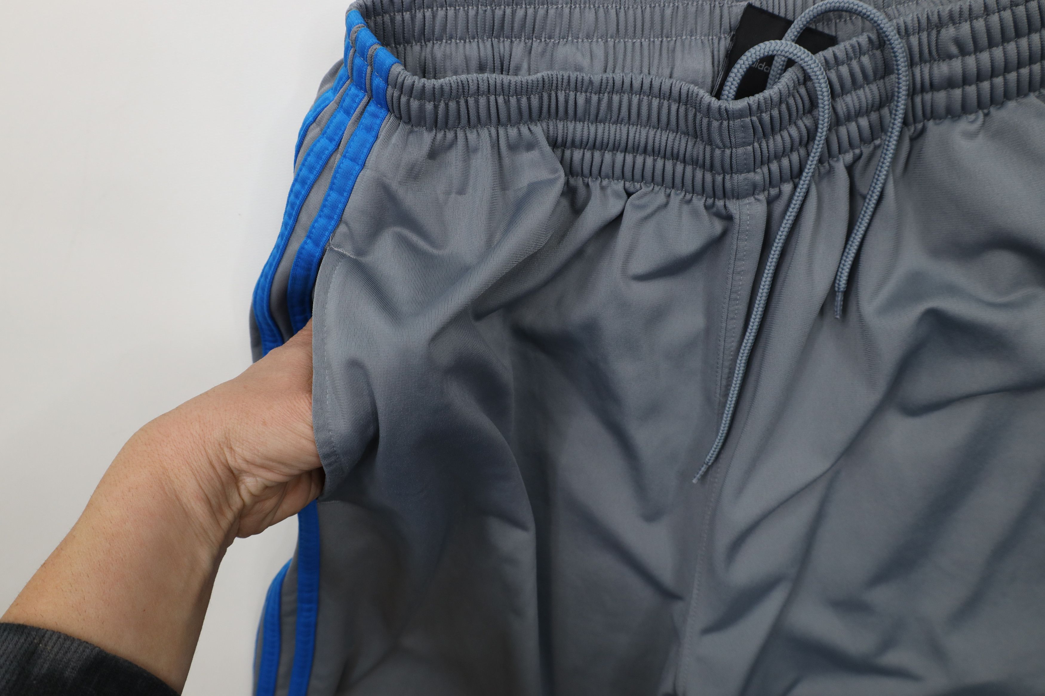 Adidas × Vintage Vintage Y2K Adidas Striped Wide Leg Sweatpants Pants Gray Size US 36 / EU 52 - 8 Thumbnail