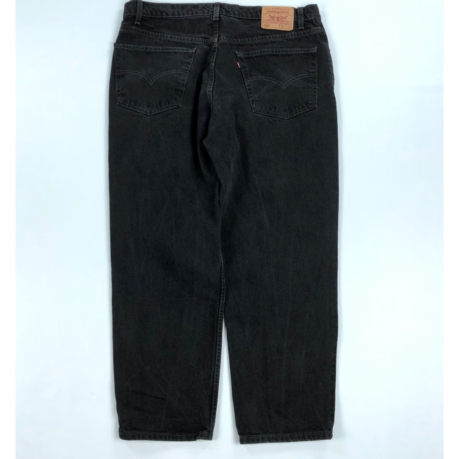 Levi's VINTAGE Levi's 550 Jeans Mens 40x30 Black Denim Pants Straight 5-Pocket Regular Waist 40in Dark Denim Grunge USA Mens Size US 40 / EU 56 - 3 Thumbnail
