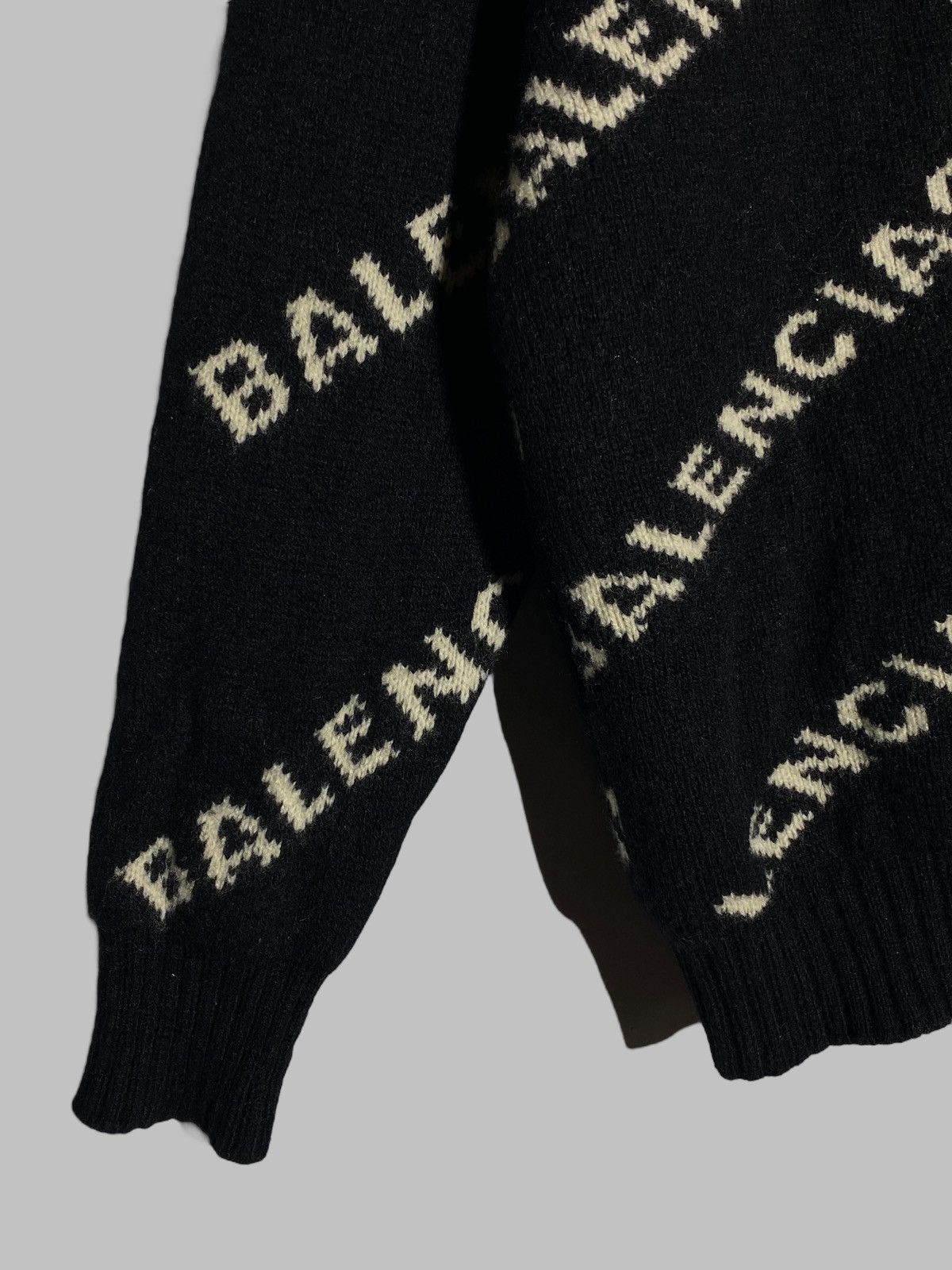 Balenciaga 🔥 BALENCIAGA LOGO KNIT SWEATER ITALY PREFALL 17 VTG VIBES Size XS / US 0-2 / IT 36-38 - 7 Thumbnail