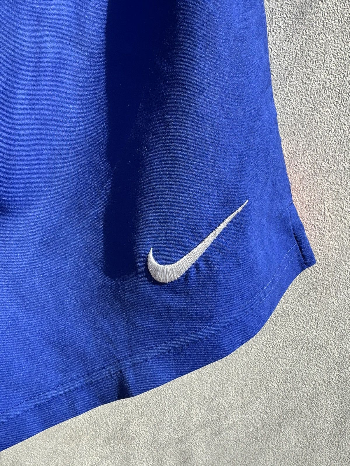 Nike MANCHESTER UNITED 2005 2006 FOOTBALL SOCCER SHORTS JERSEY Size US 36 / EU 52 - 4 Thumbnail