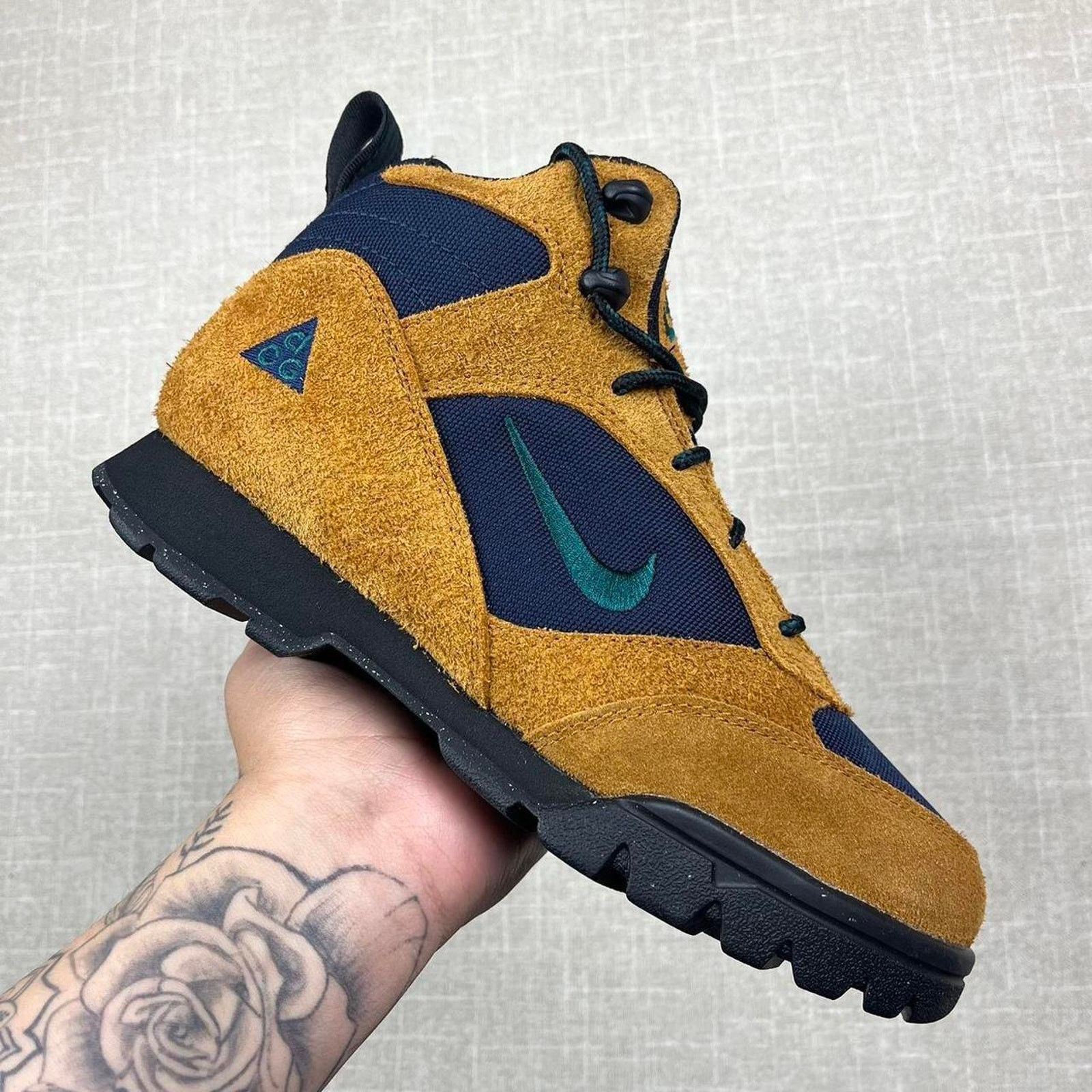 Nike ACG Nike ACG Torre Mid "Burnt Sienna" 13M Size US 13 / EU 46 - 1 Thumbnail