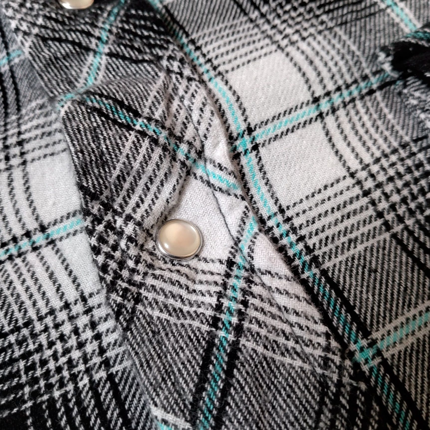 Wrangler VINTAGE Wrangler Wrancher Shirt Men Medium Western Wear Flannel Black Plaid Snap Button-Up Long Sleeve Cowboy 90s Mens Regular Size US M / EU 48-50 / 2 - 4 Thumbnail