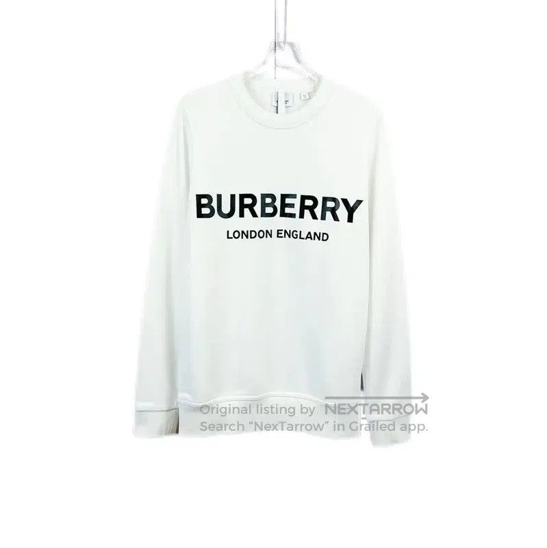 Burberry Burberry Long Sleeve White Cotton Sweatshirt. Size XS / US 0-2 / IT 36-38 - 1 Thumbnail
