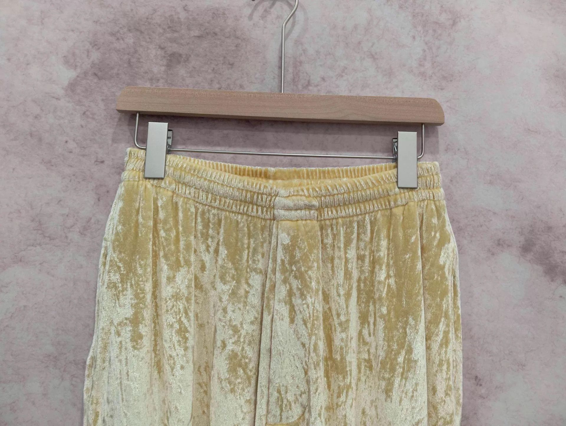 Balenciaga Balenciaga Women's Yellow Velvet Wide-Leg Pants XS Size 25" / US 0 / IT 36 - 6 Thumbnail