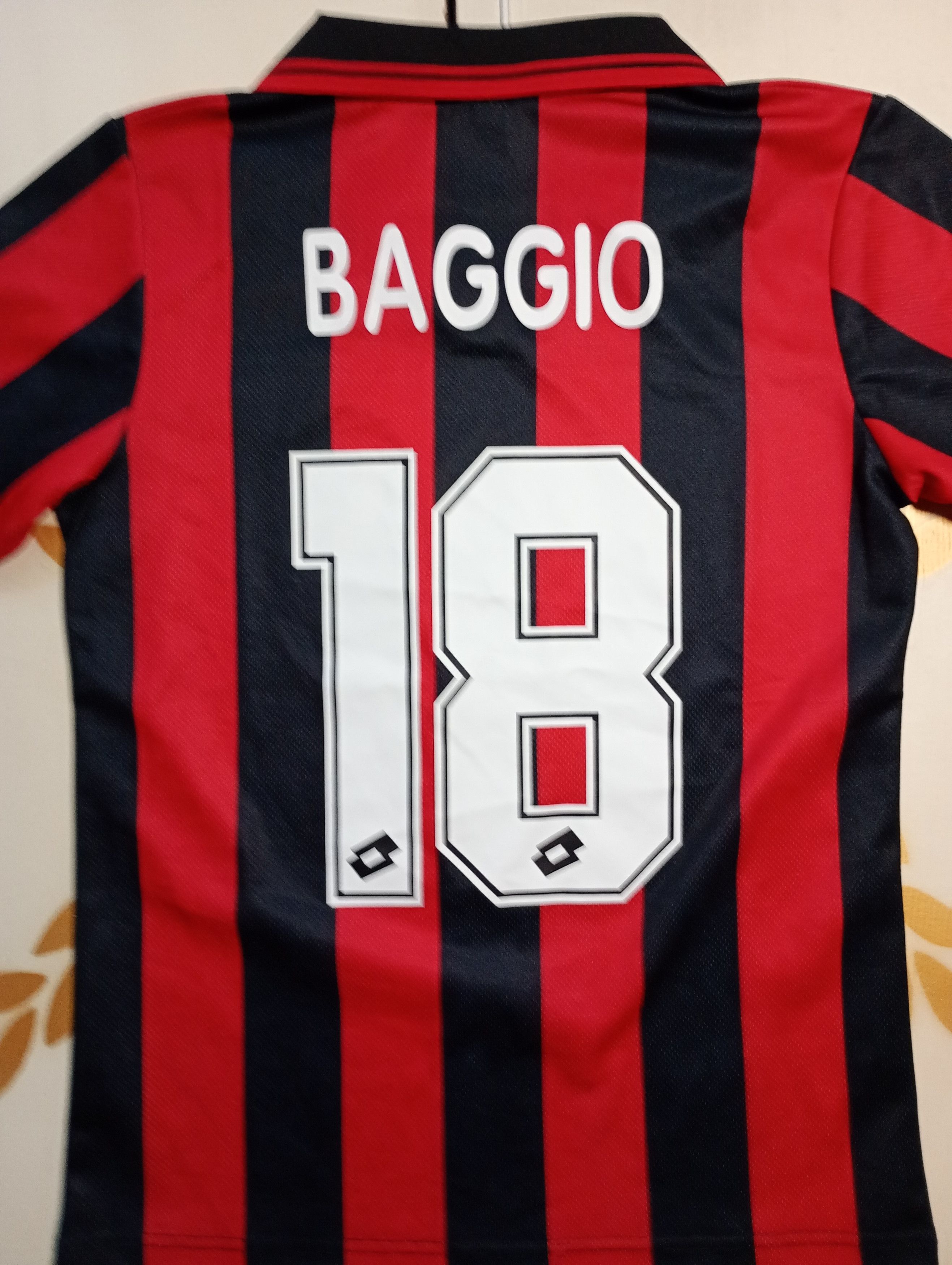 Vintage Milan Jersey 18 Baggio 1995-1996 Size US S / EU 44-46 / 1 - 13 Thumbnail