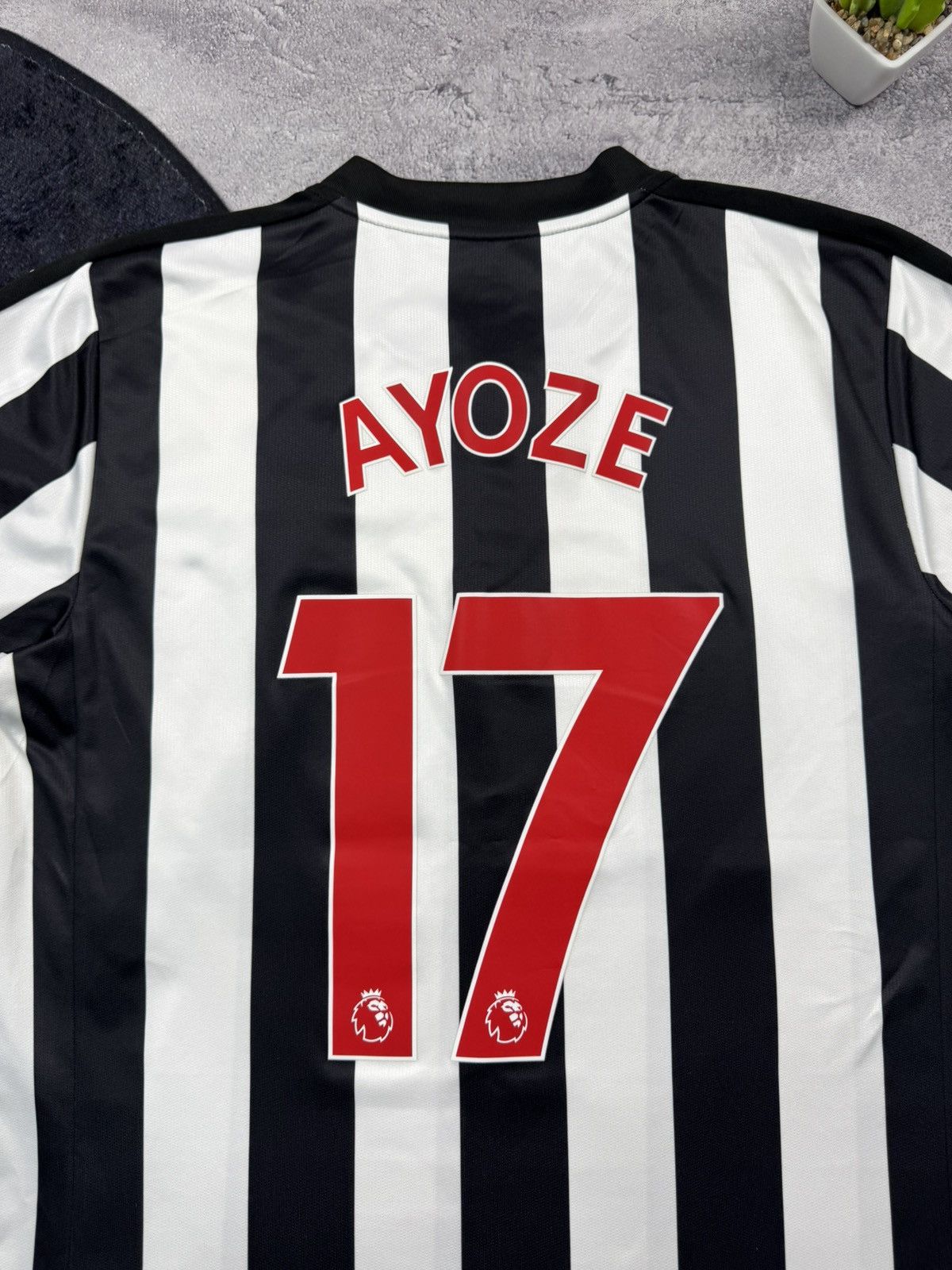 Vintage NEWCASTLE UNITED 17-18 Home Shirt Puma 125 Years AYOZE #17 Size US M / EU 48-50 / 2 - 16 Thumbnail