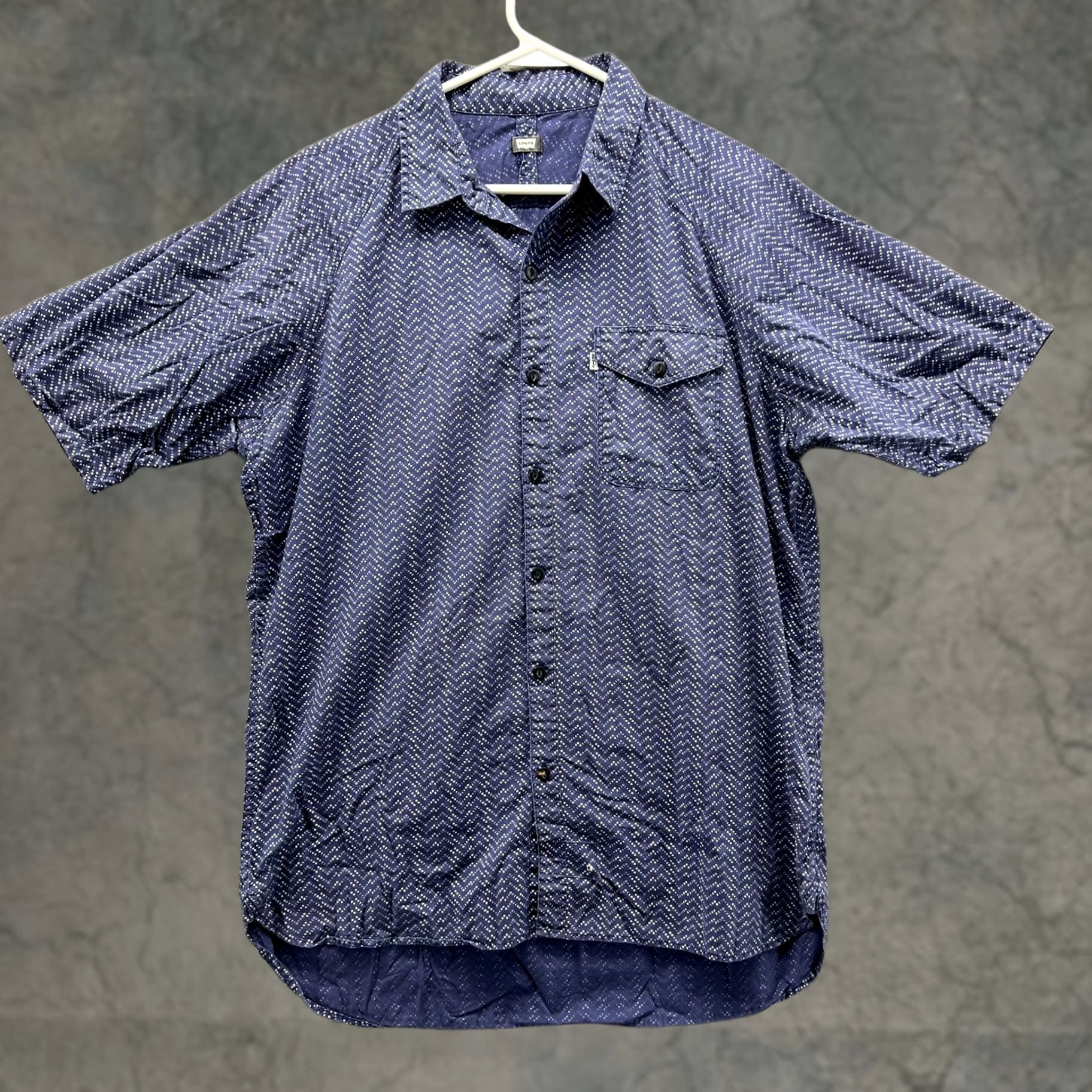Levi's Levi's Shirt Men Large Adult Blue Pocket Button Down Dots Short Sleeve Cotton Shirt Size US L / EU 52-54 / 3 - 1 Thumbnail