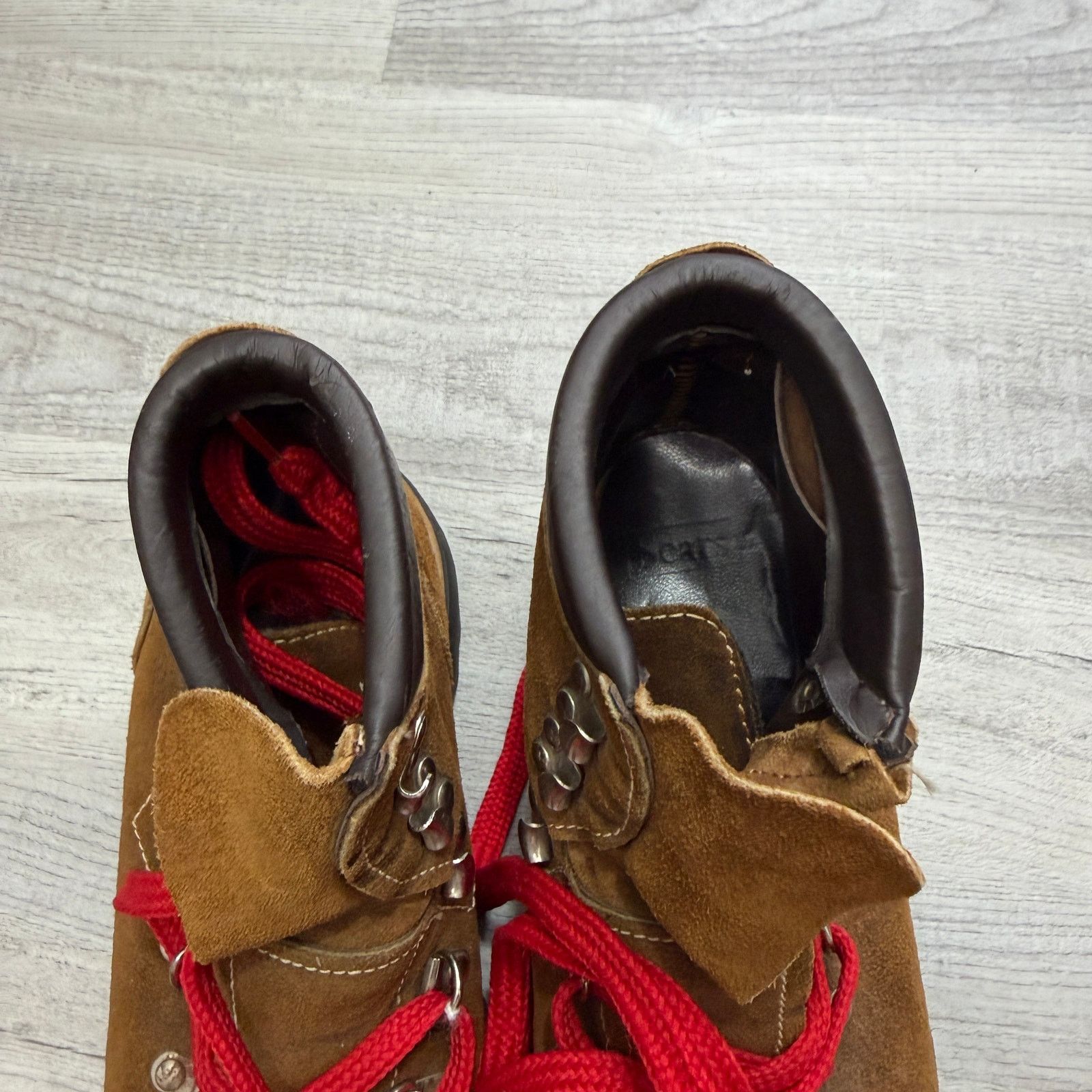 Vintage Vintage Sears Mountaineering Hiking Boots Women's 7D 70s Size US 7 / IT 37 - 8 Thumbnail