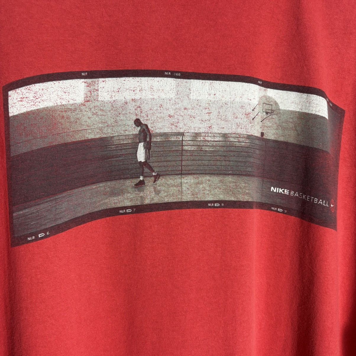 Nike × Vintage Vintage 90s Nike Center Swoosh Basketball Tee Size US XL / EU 56 / 4 - 4 Thumbnail
