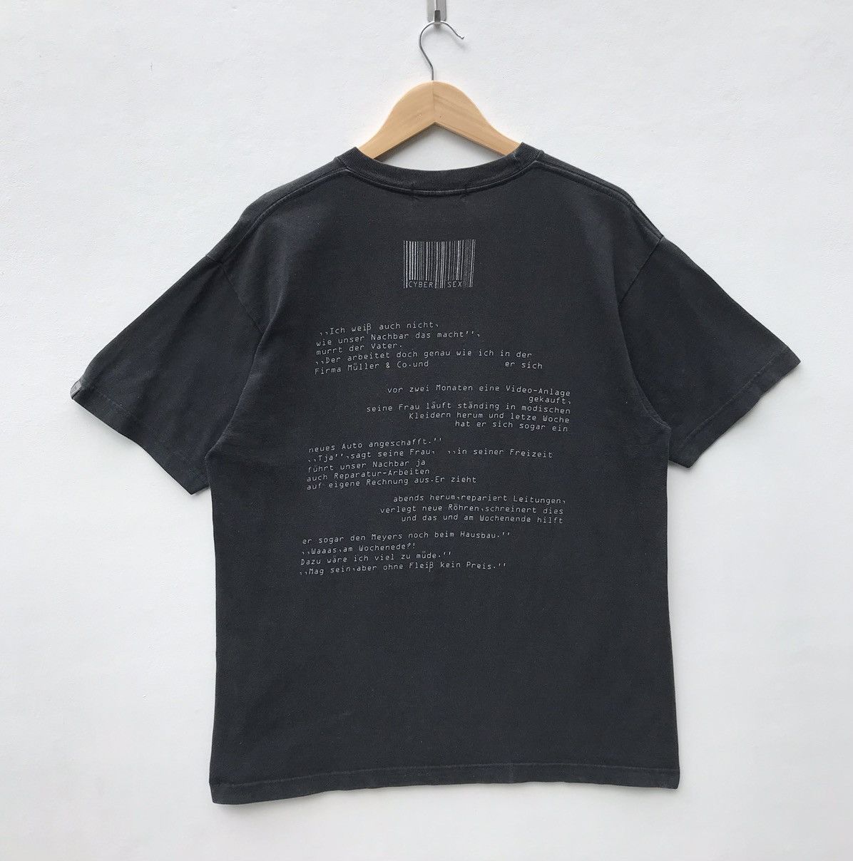 Vintage Vintage Aristrist Geborene Kampfer Tee Cyber Sex Art Size US M / EU 48-50 / 2 - 2 Thumbnail