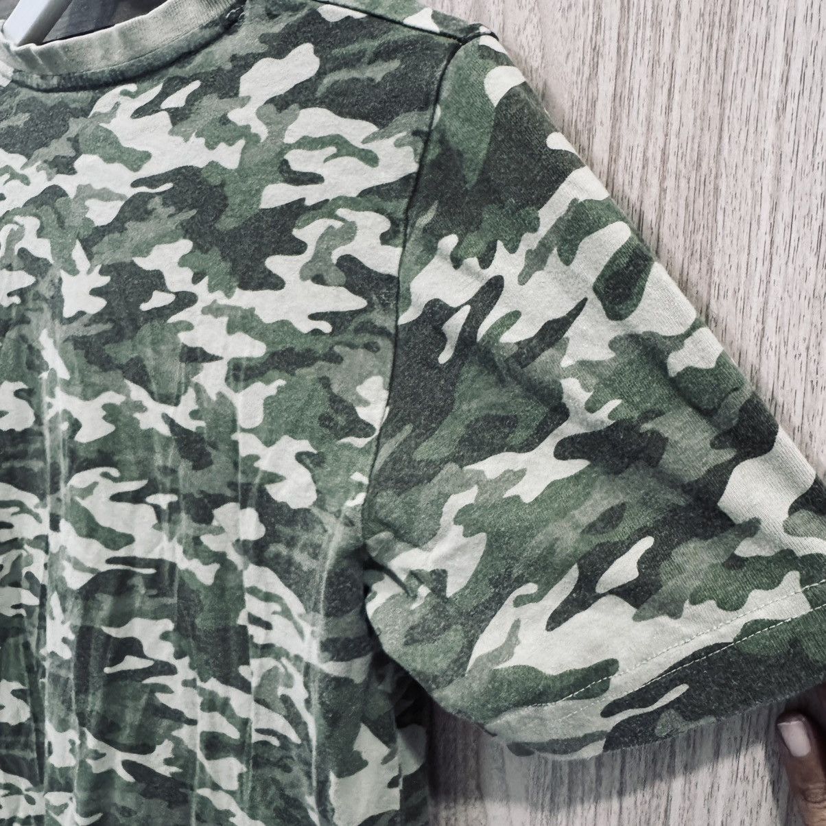 Japanese Brand Outdoor Product Camo V Neck Tee Size US S / EU 44-46 / 1 - 5 Thumbnail