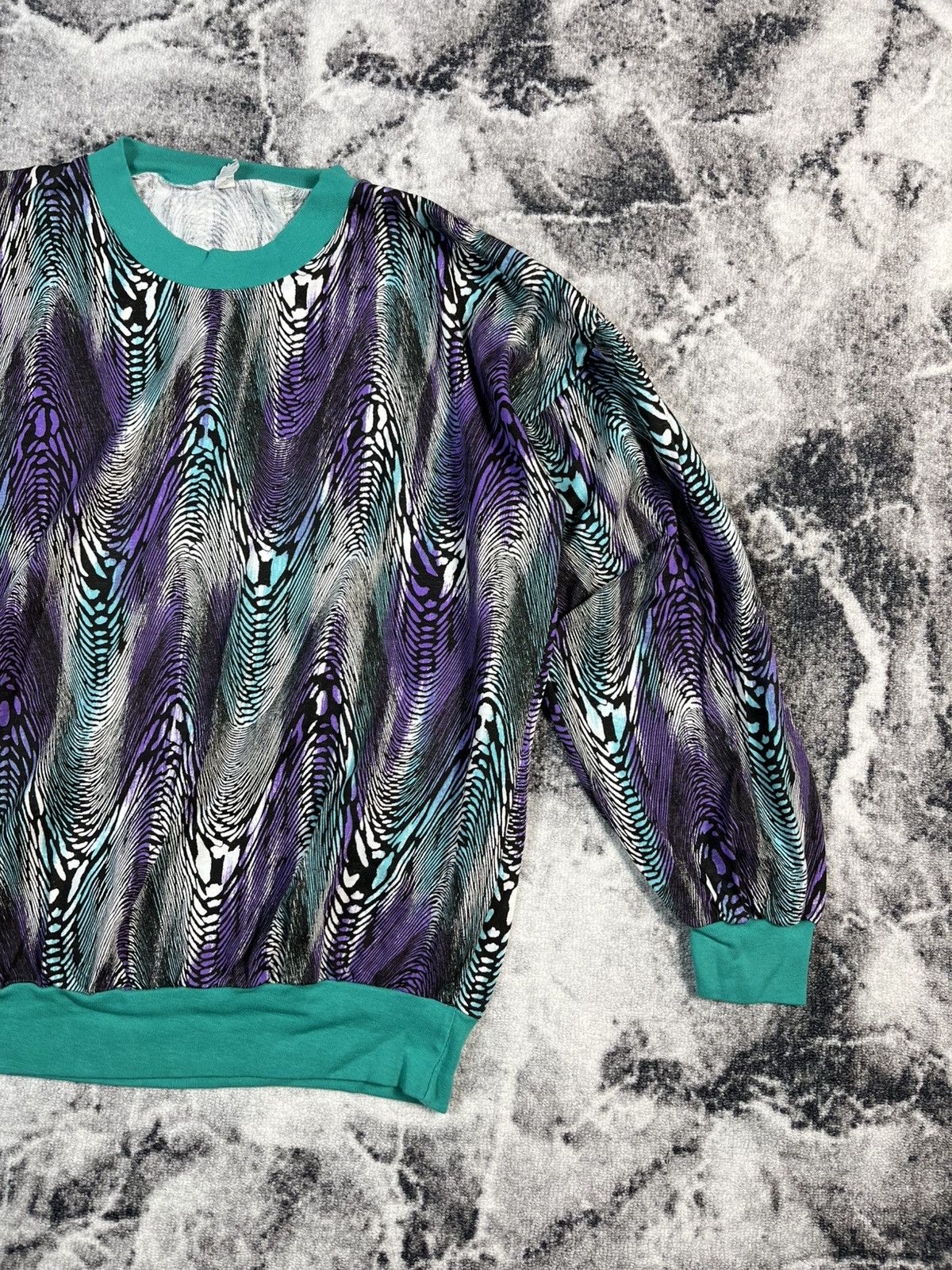 Vintage Vintage West Germany Abstract Sweatshirt Cotton Size 50 Size US L / EU 52-54 / 3 - 3 Thumbnail