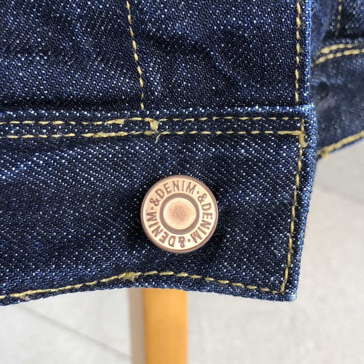 Japanese Brand H&M Sherpa Trucker Denim Jacket Size US M / EU 48-50 / 2 - 14 Thumbnail