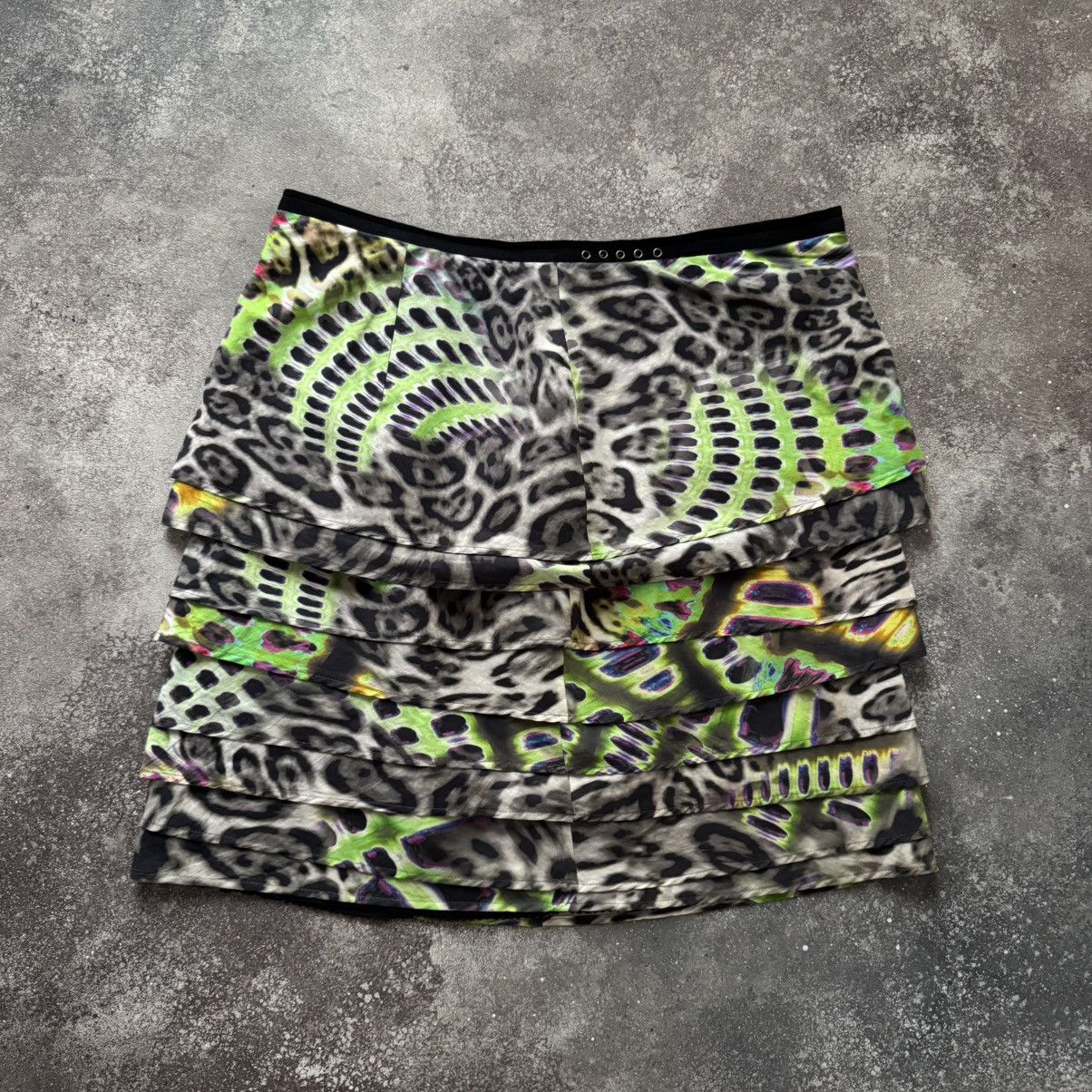Japanese Brand Marc Cain Y2K Leopard Printed Mini Skirt Size 32" / US 10 / IT 46 - 2 Thumbnail