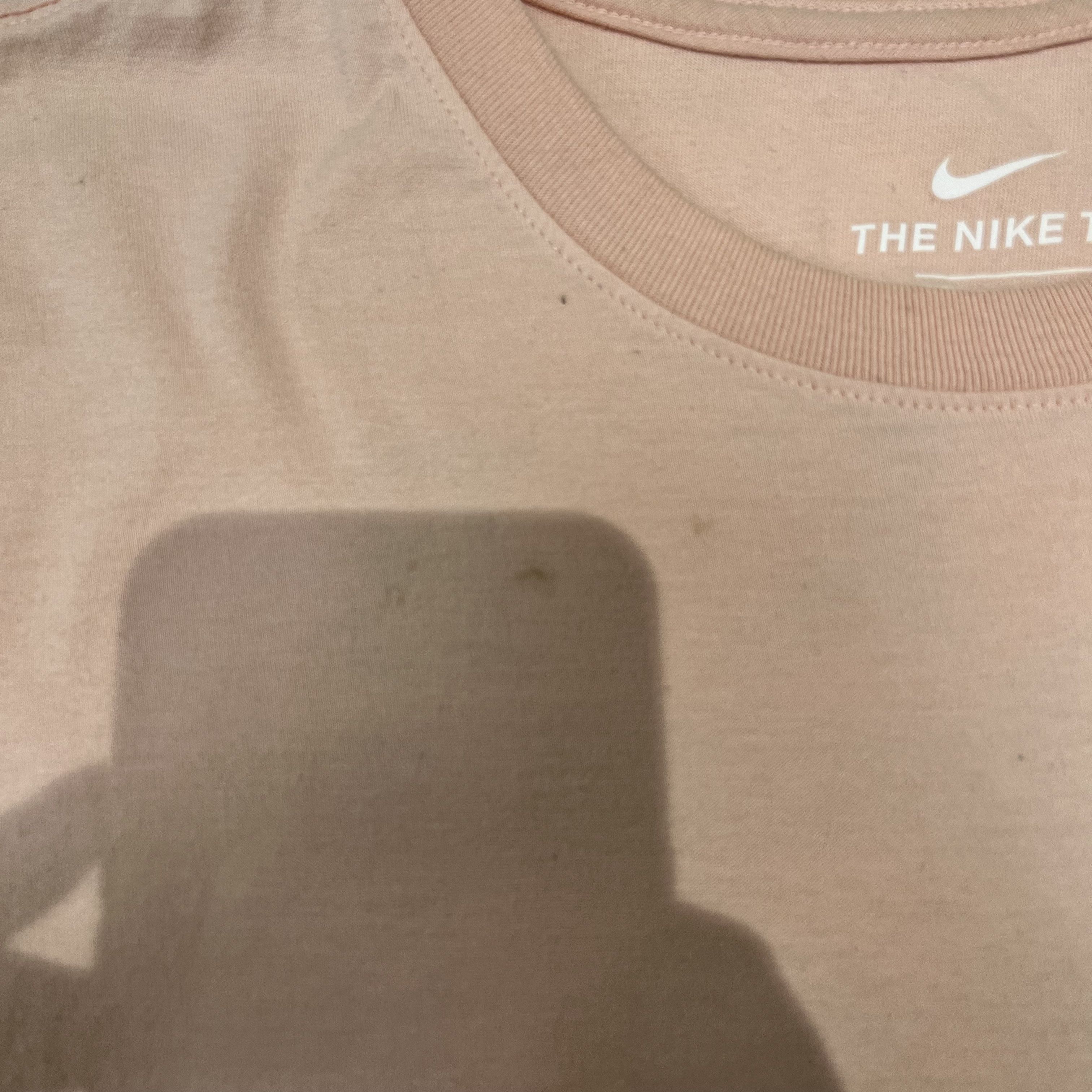 Nike Nike Tee Salmon Size US M / EU 48-50 / 2 - 6 Thumbnail
