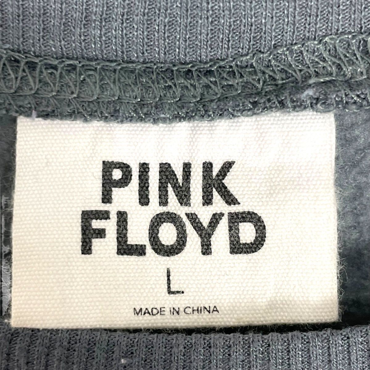 Pink Floyd Vintage Pink Floyd Cropped Sweatshirt Big Logo Band Rock Tee Size L / US 10 / IT 46 - 8 Thumbnail