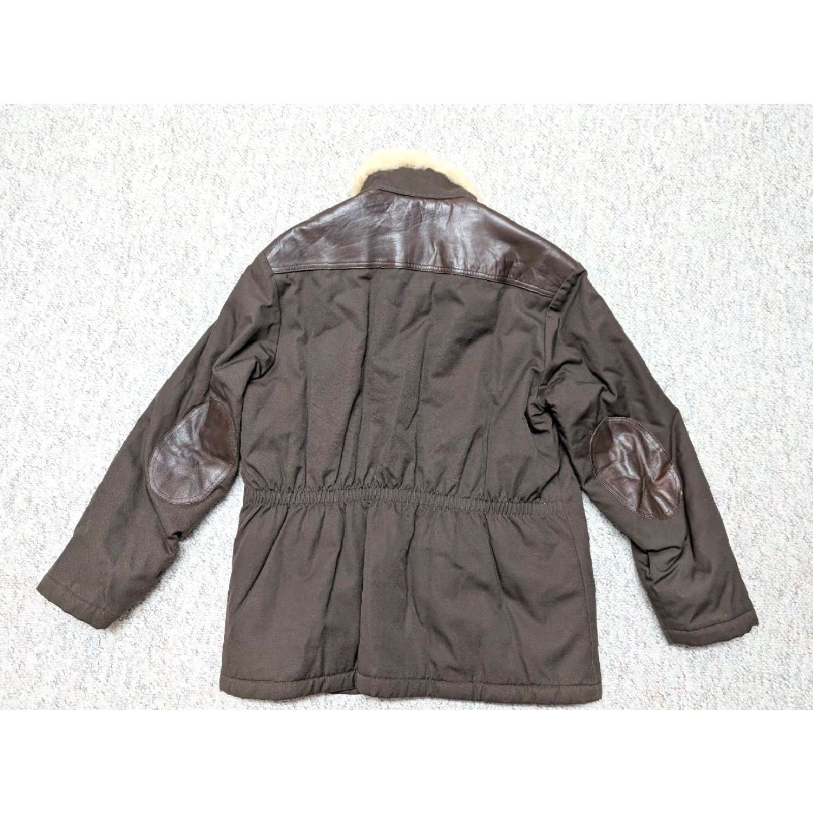 London Fog 1980s vintage SHEARLING brown PARKA MOUTON arctic London Fog Parka Coat Men M Leather Collar Wool Closure Button 42 in Chest 24" pit to pit Brown Size US M / EU 48-50 / 2 - 4 Thumbnail