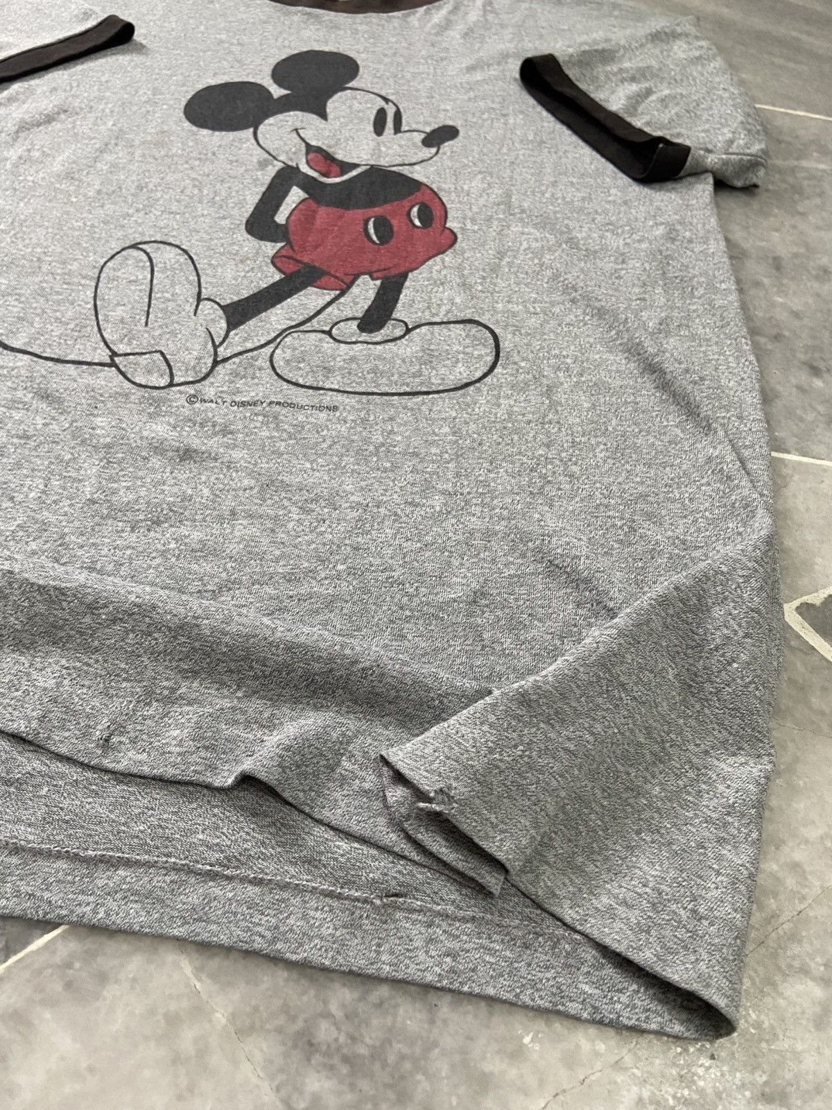 Vintage 80s Mickey Mouse Walt Disney Cartoon Ringer Tee Size US L / EU 52-54 / 3 - 10 Thumbnail