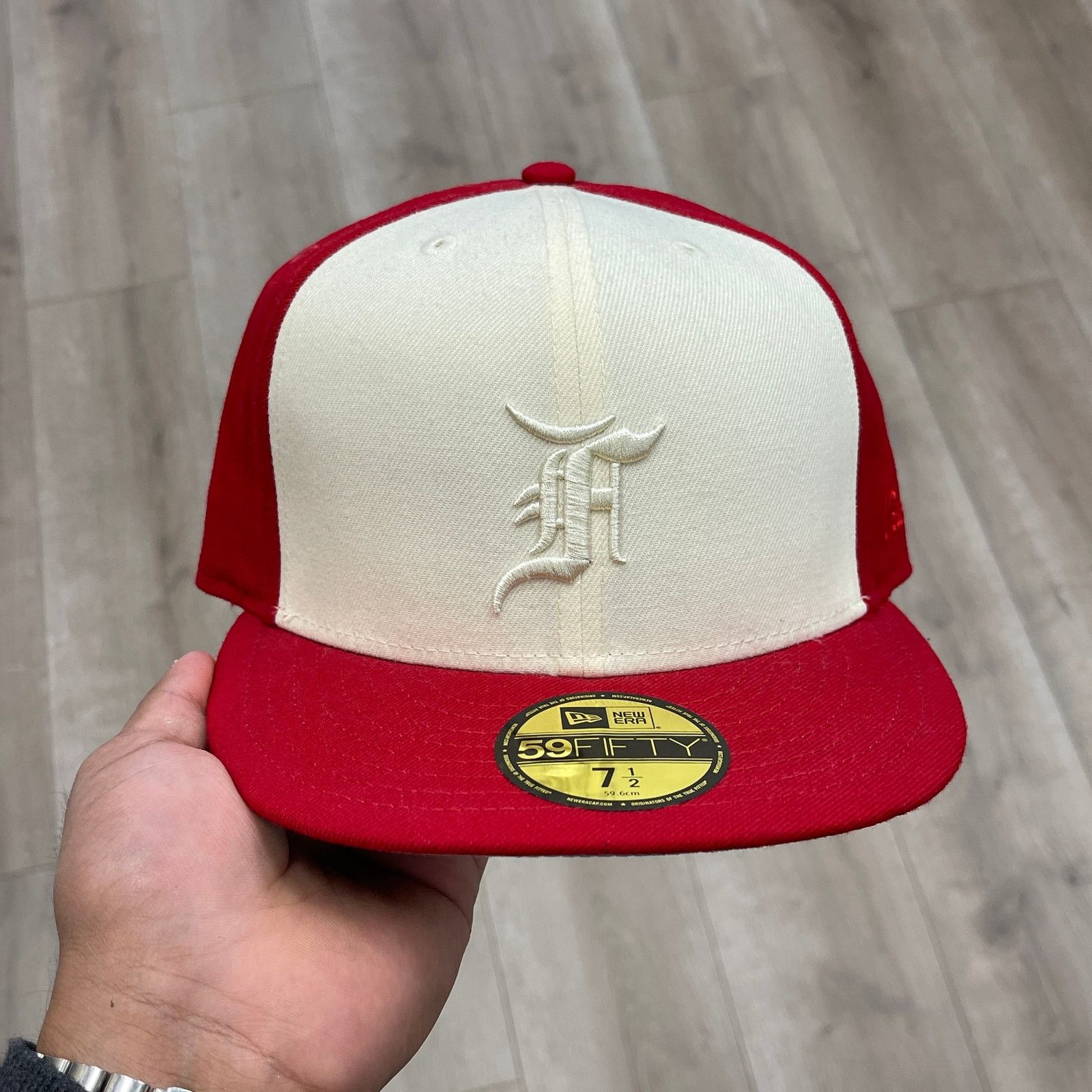 Essentials New Era x Fear of God Cream/Red Essentials Hat size 7 1/2 Size ONE SIZE - 2 Thumbnail
