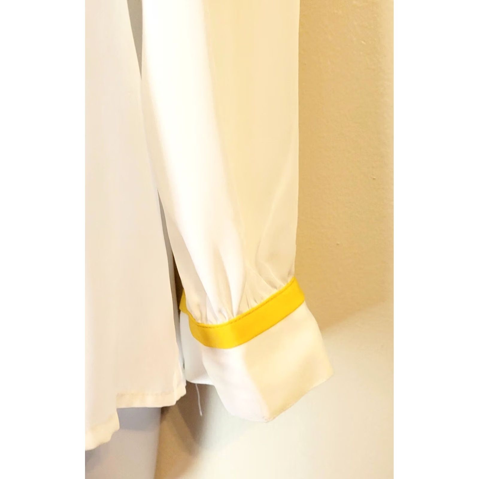 Vintage VINTAGE Haberdashery Collection Blouse White Gold Trim Long Sleeve Collared Casual Party Cocktail Polyester Plus Size 16W Womens Size XXL / US 16-18 / IT 52-54 - 3 Thumbnail
