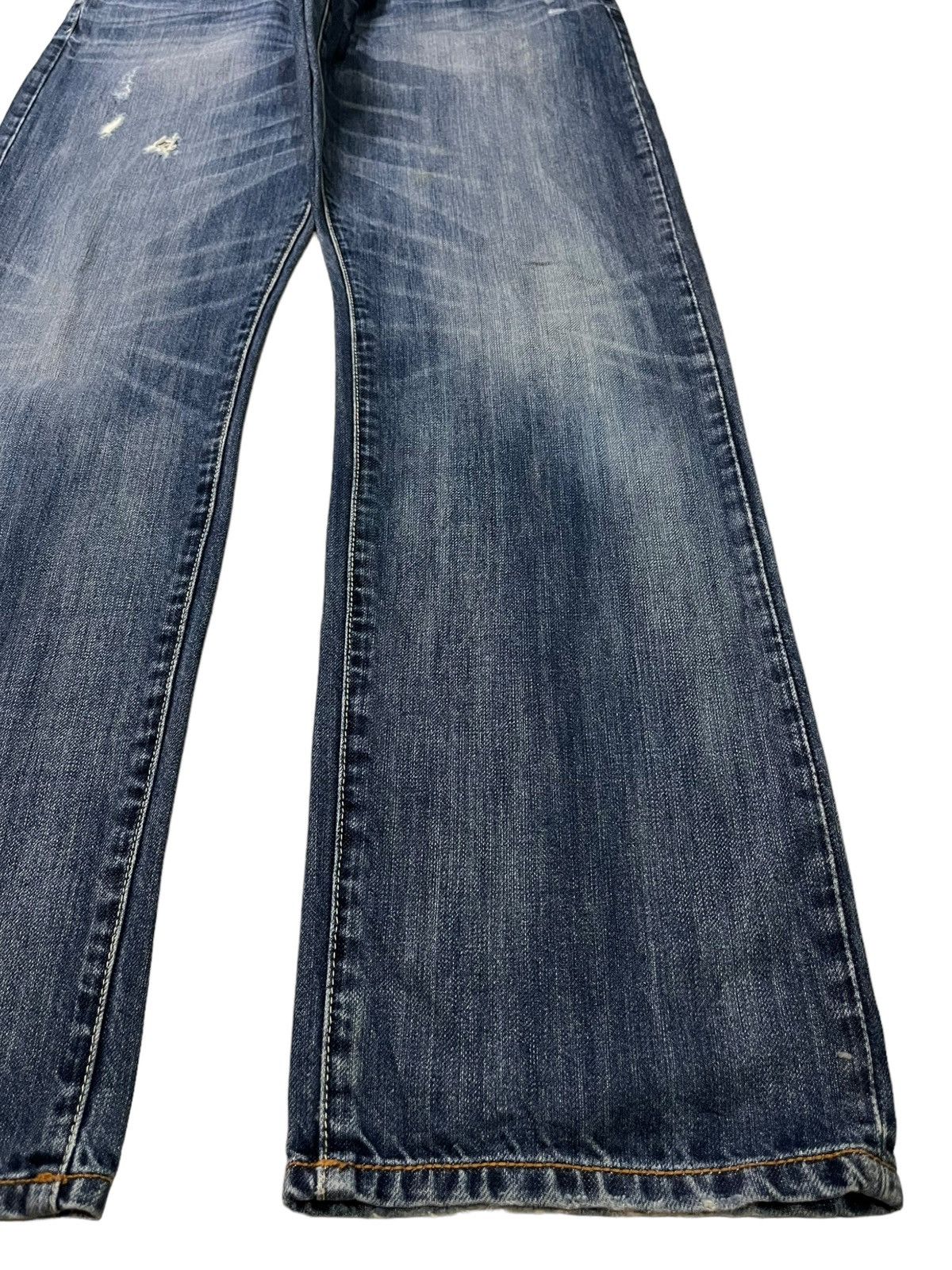 Japanese Brand Vintage Japanese Brand Blue Wash Distressed Loose Jeans Size US 33 - 7 Thumbnail