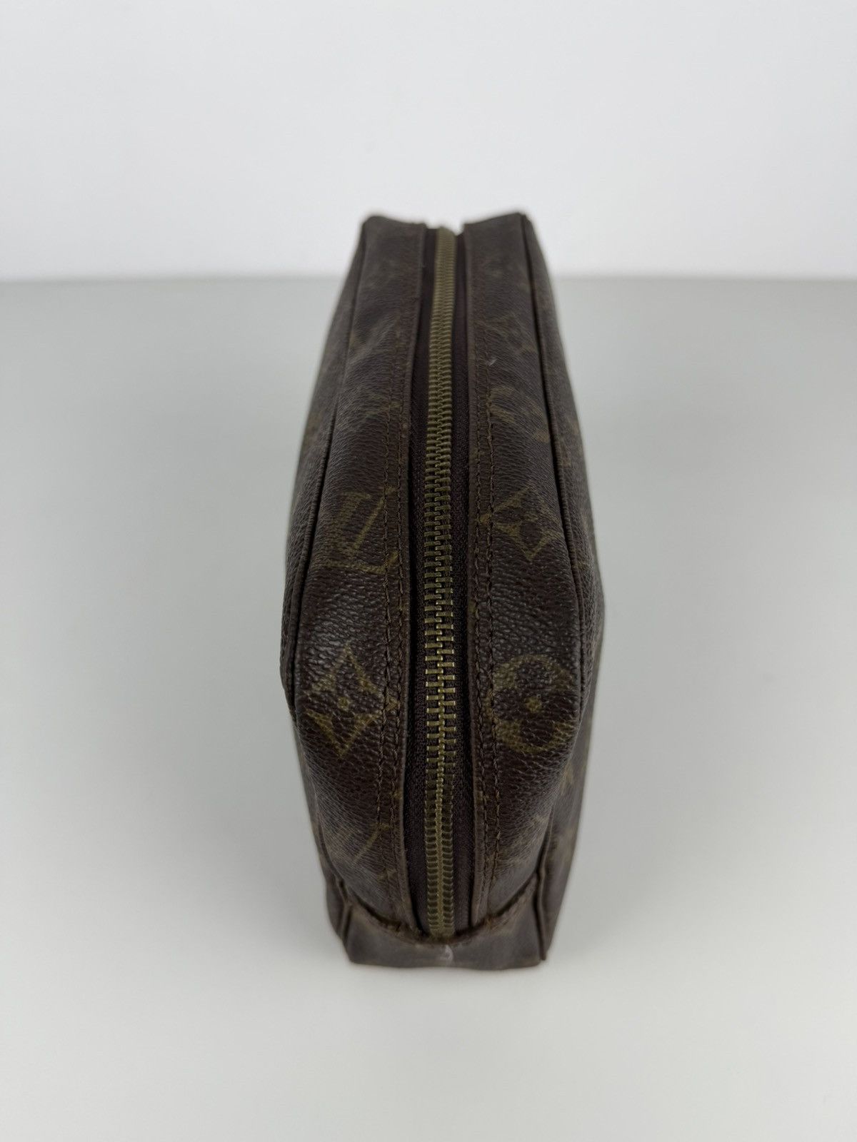 Louis Vuitton Vintage 80s Louis Vuitton monogram trousse 23 toiletry bag Size ONE SIZE - 10 Thumbnail