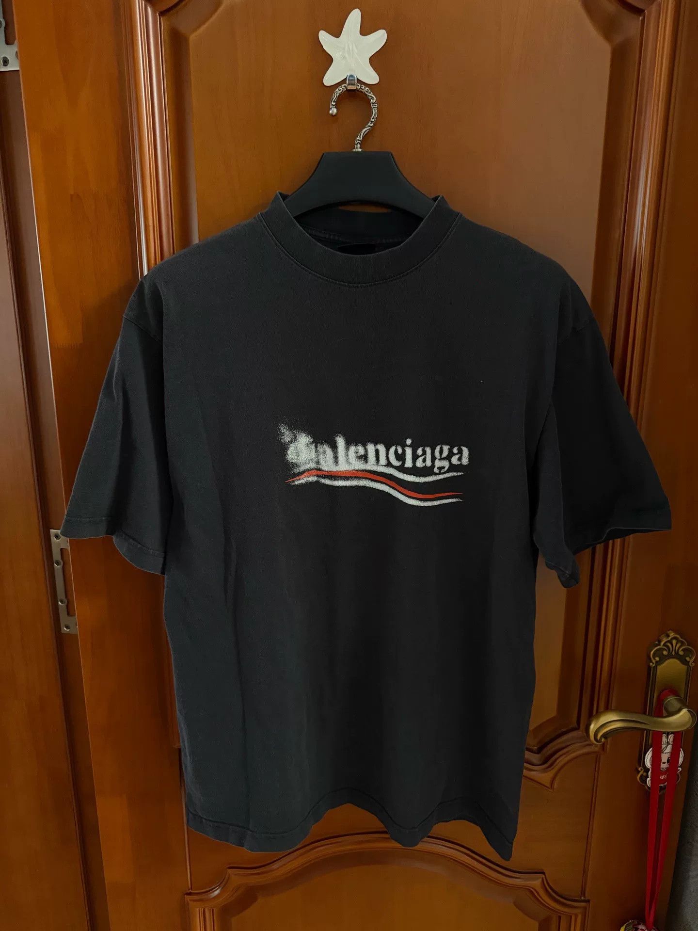 Balenciaga Balenciaga Black Wave Print T-Shirt Size US S / EU 44-46 / 1 - 1 Thumbnail