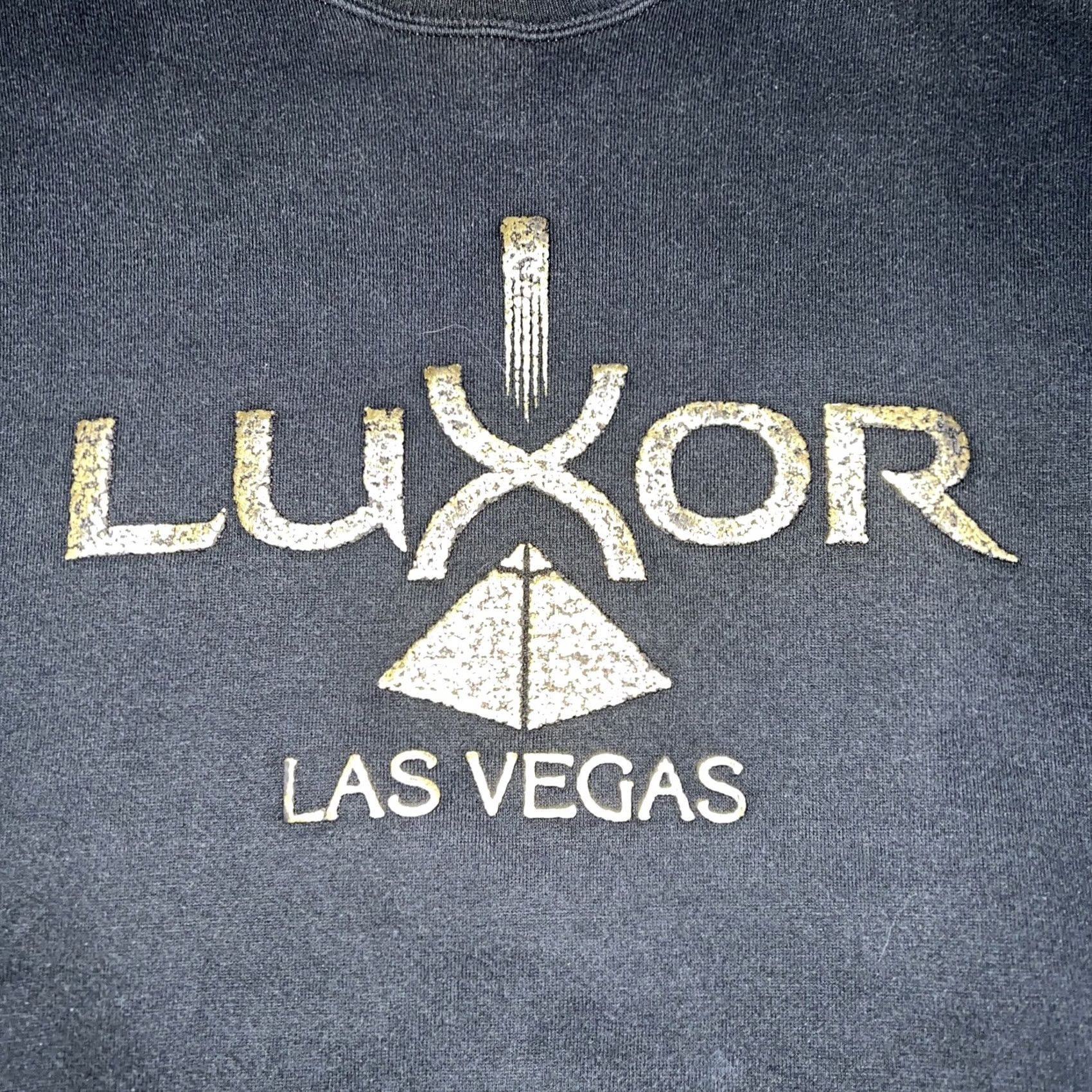 Vintage VINTAGE Luxor mens sweatshirt XL USA Las Vegas Casino metallic gold Puff Print Shirt Size US XL / EU 56 / 4 - 2 Thumbnail