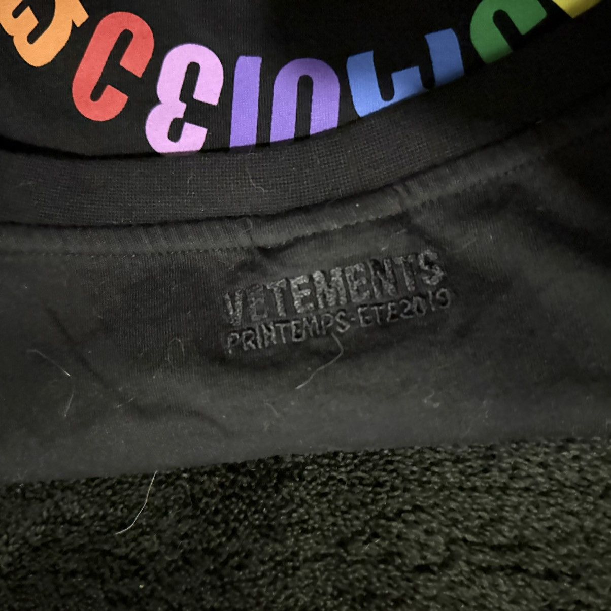 Vetements SS19 - Rainbow Georgia T Shirt Size US L / EU 52-54 / 3 - 3 Thumbnail