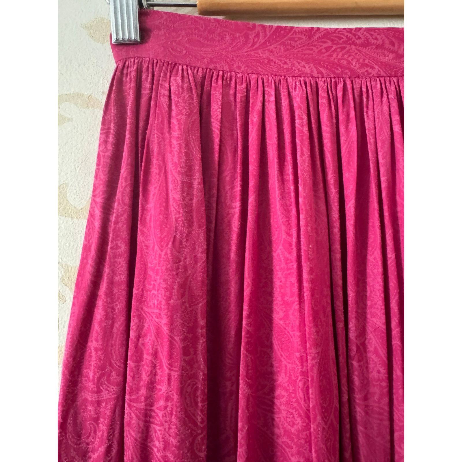 Anthropologie Anthropologie Paisley Silk Lined Maxi Skirt Ladies Sz 2 Size 28" / US 6 / IT 42 - 1 Thumbnail