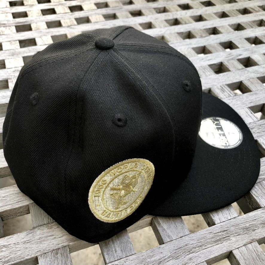 New Era Baltimore Orioles Gold Digger Blackout Logo Hat Club 7 1/4 Size ONE SIZE - 3 Thumbnail