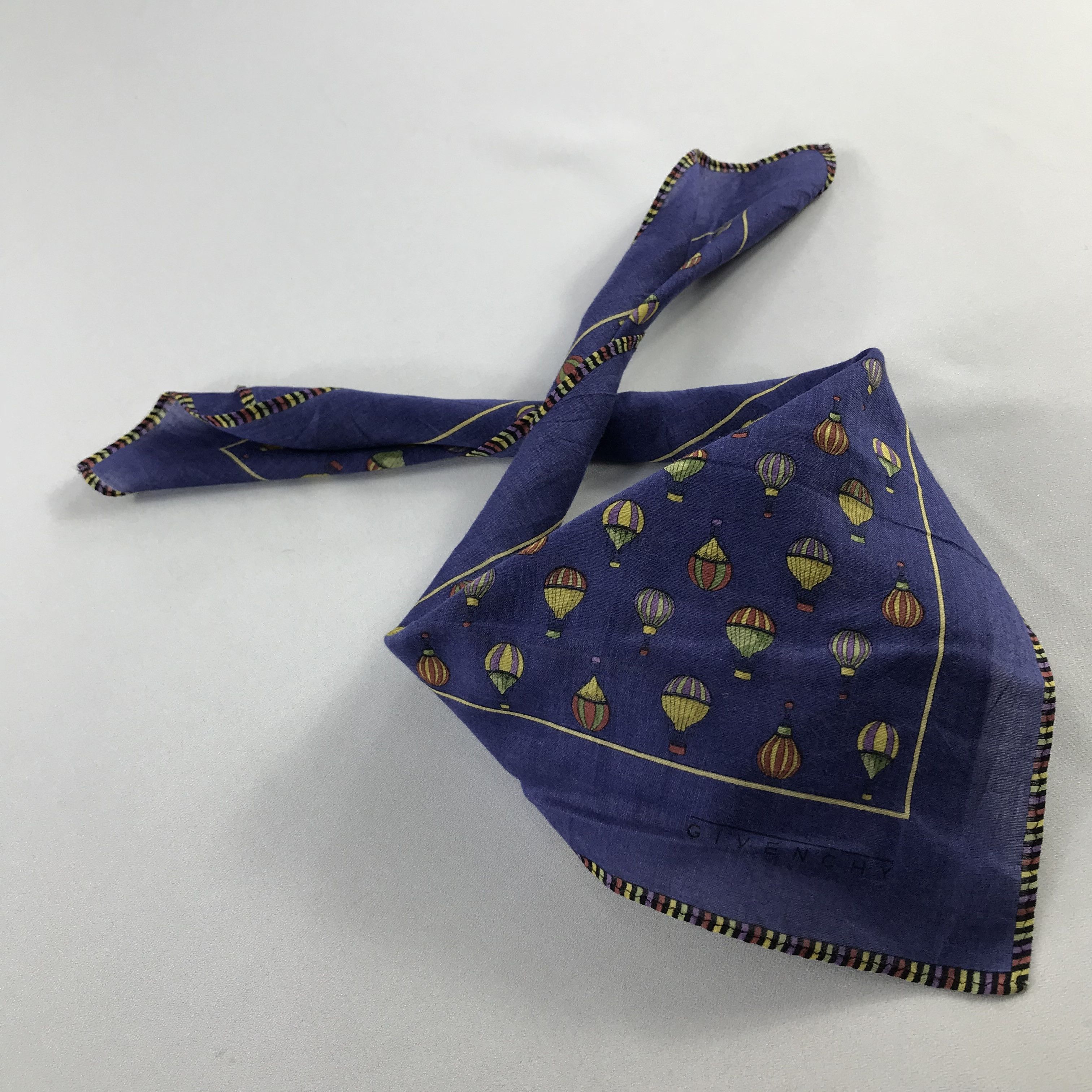 Vintage Givenchy Handkerchief / Bandana / Neckerchief C675 Size ONE SIZE - 2 Thumbnail