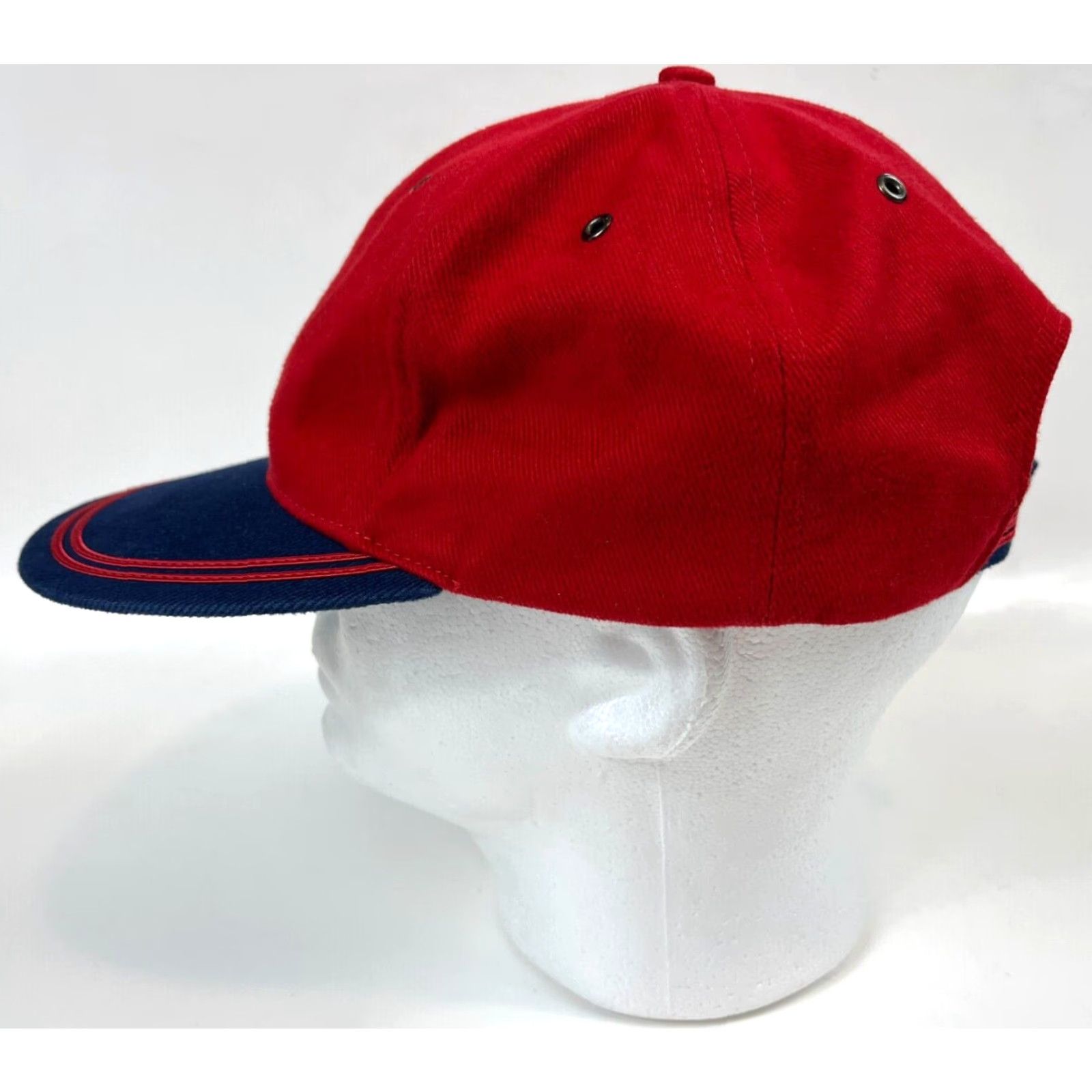 Nike VINTAGE Nike USA Strapback Hat Cap Embroidered Swoosh Red One Size Adult Mens Womens Unisex Cap USA 100% Cotton Embroidered Baseball Hat Swoosh Size ONE SIZE - 4 Thumbnail