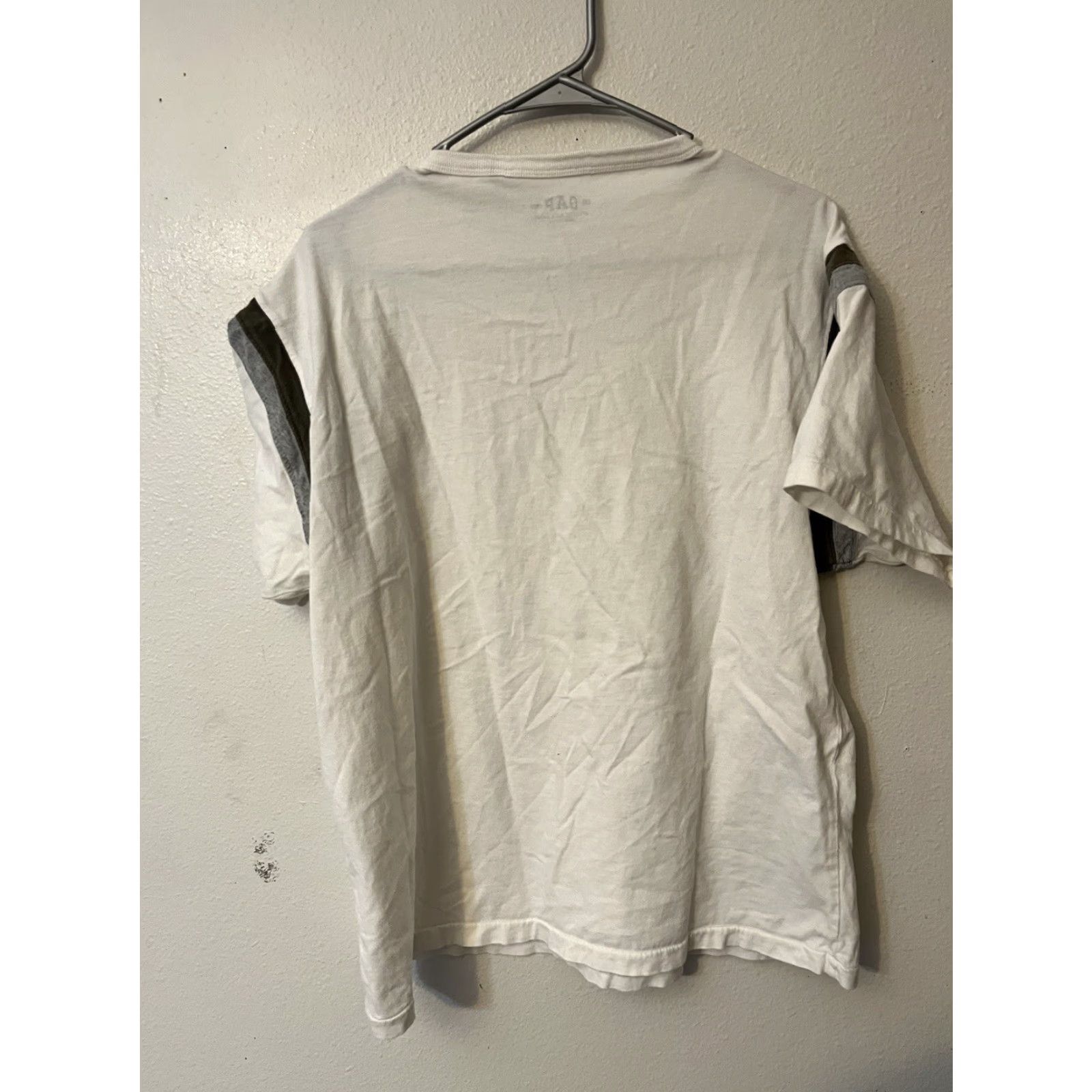Gap GAP T-Shirt Short Sleeve Crew Neck 100% Cotton White Men L Large Athletic Fit Shirt Size US L / EU 52-54 / 3 - 3 Thumbnail