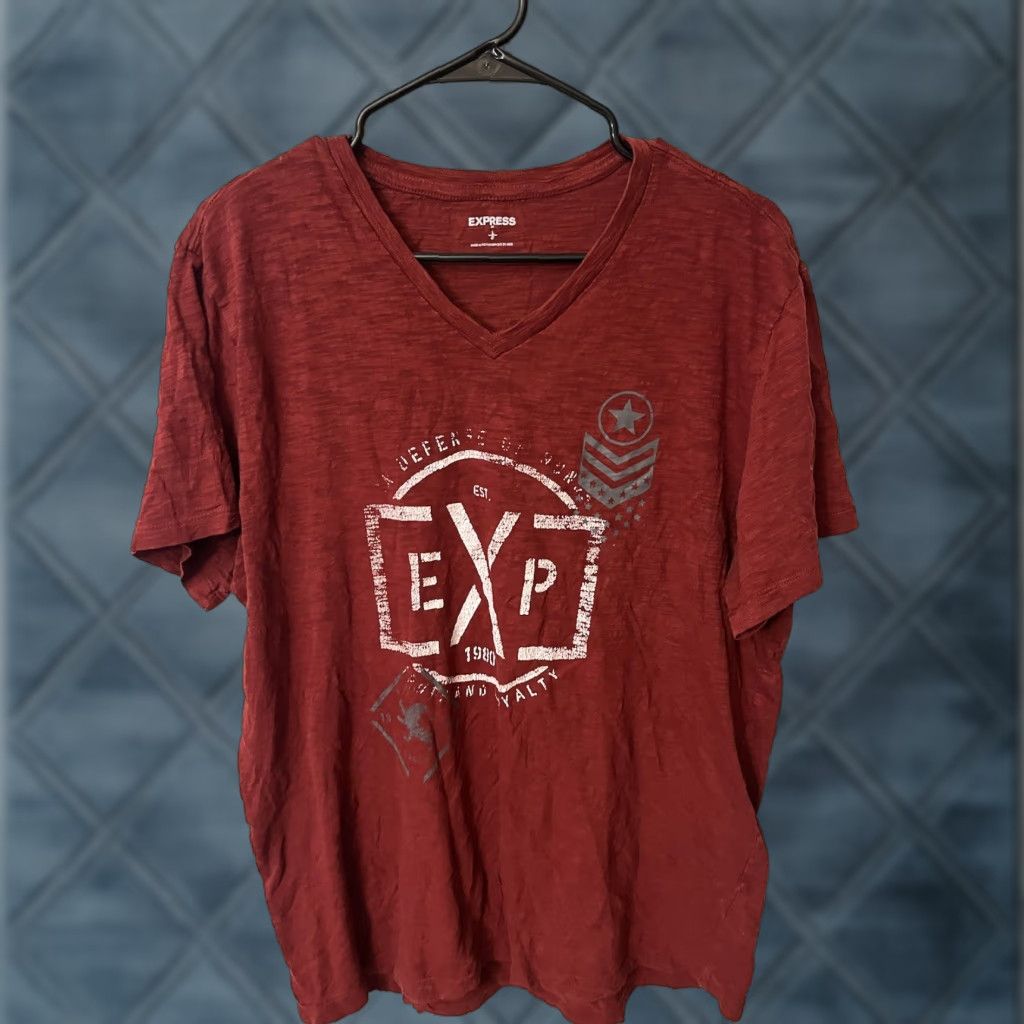 Express VINTAGE Express Shirt Mens Large Red Graphic Print V-Neck 100% Cotton Slim Logo - Express Outlet Size US M / EU 48-50 / 2 - 1 Thumbnail