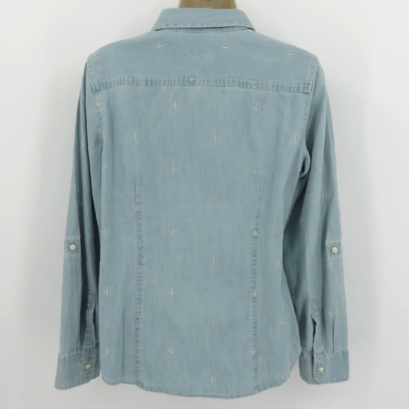 Talbots Talbots Women 6 Chambray Denim Button Shirt Embroidered Fleur De Lis Collar Top Size M / US 6-8 / IT 42-44 - 6 Thumbnail