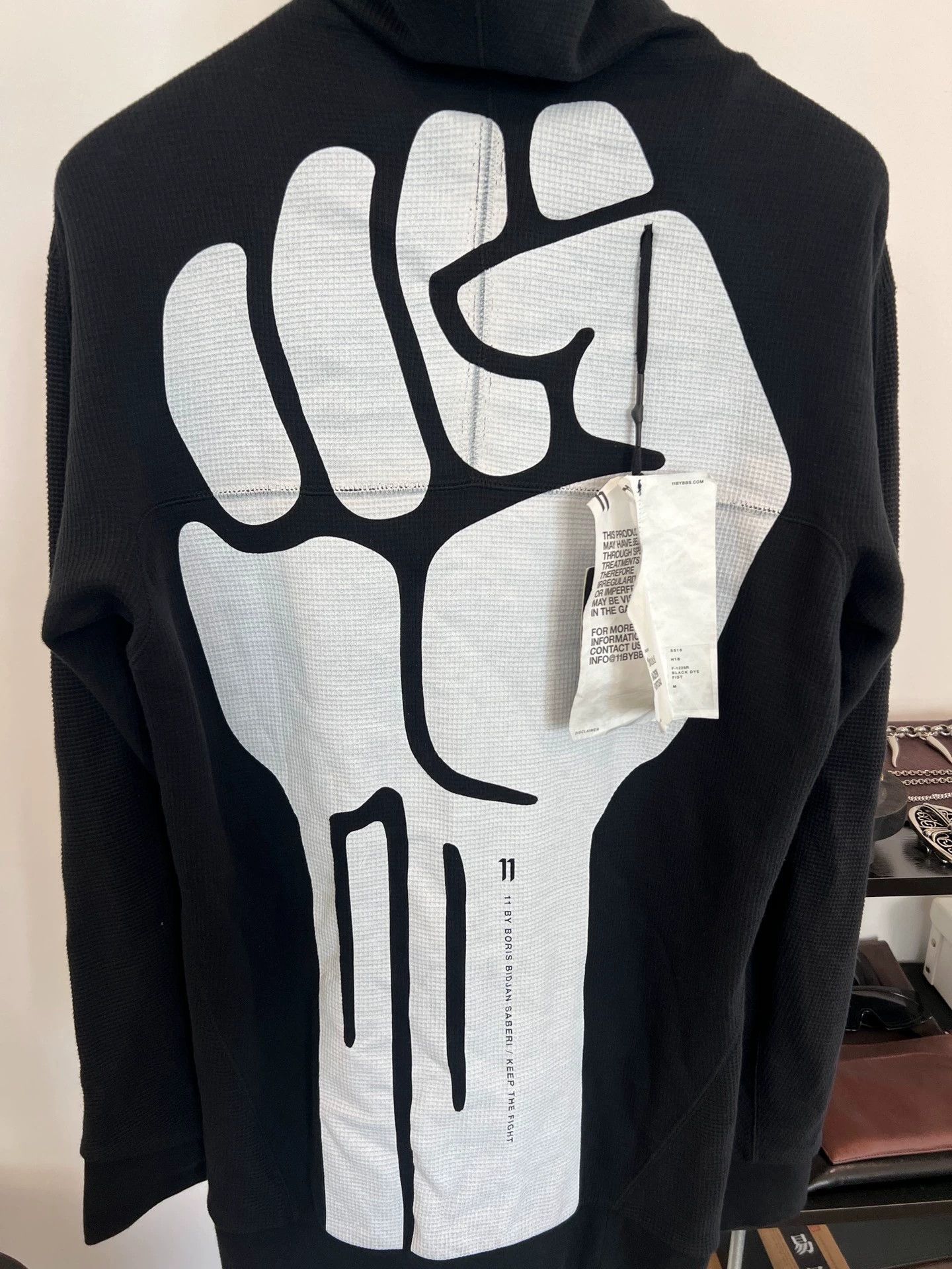 Boris Bidjan Saberi Boris Bidjan Saberi 11by bbs CP Mask Hoodie M BNWT Size US M / EU 48-50 / 2 - 5 Thumbnail