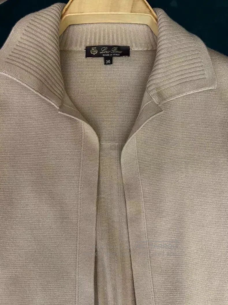 Loro Piana Loro Piana Women's Cashmere Silk Cardigan. Size US S / EU 44-46 / 1 - 3 Thumbnail