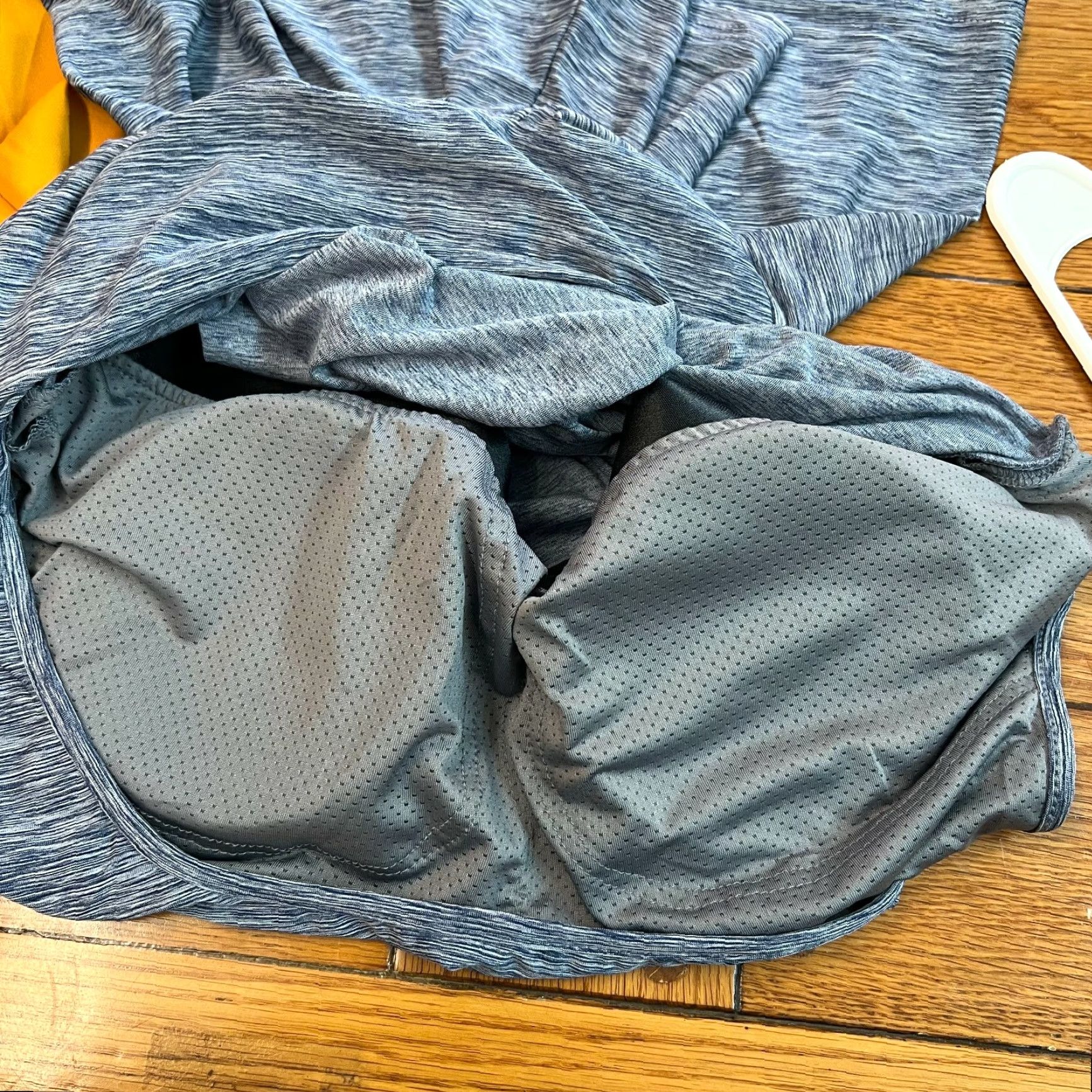 Vintage Womens Sleeveless Activewear Tank Top Heathered Blue Padded XXL Pullover - 2XL, Scoop Neck, Wide Straps, 100% Polyester, Casual Sports Shirt Size XXL / US 16-18 / IT 52-54 - 5 Thumbnail