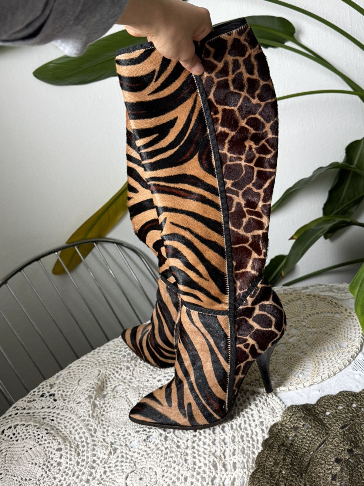 Bruno Magli Bruno Magli Animal Print High Boots Zebra & Giraffe Pattern Size US 5 / IT 35 - 2 Thumbnail