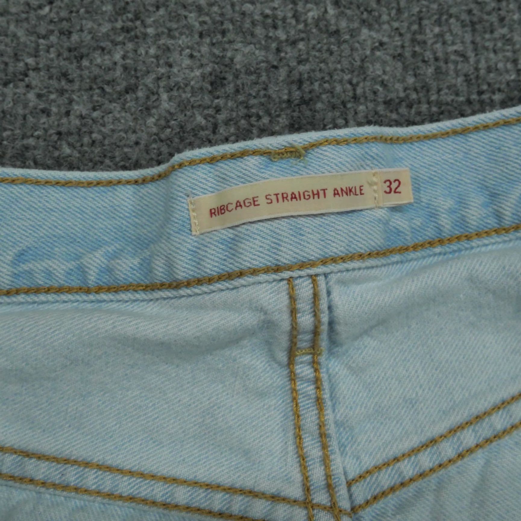 Levi's VINTAGE Levi's Jeans Women 32x27 Blue Distressed High Rise Relaxed Straight 5-Pocket Denim Pants Ladies Girls Mens Size 24" / US 00 / IT 34 - 7 Thumbnail