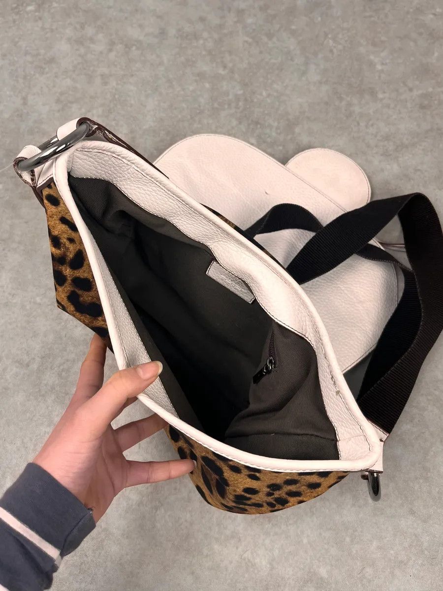 Dolce & Gabbana SS2003 Dolce & Gabbana White Leather Leopard Handle Bag Size ONE SIZE - 10 Thumbnail