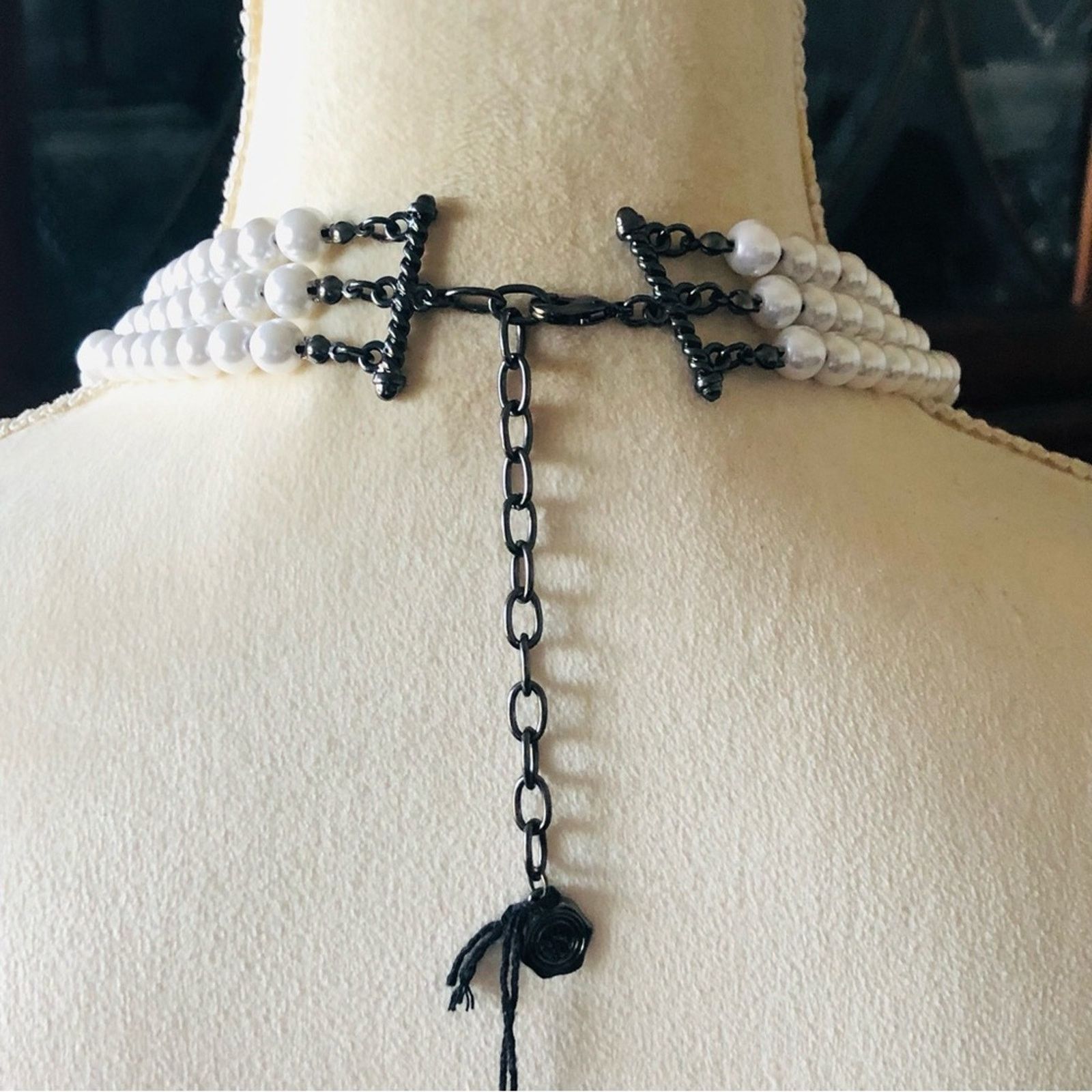 Jewelry R.J. Graziano triple strand graduated white pearl necklace Size ONE SIZE - 6 Thumbnail