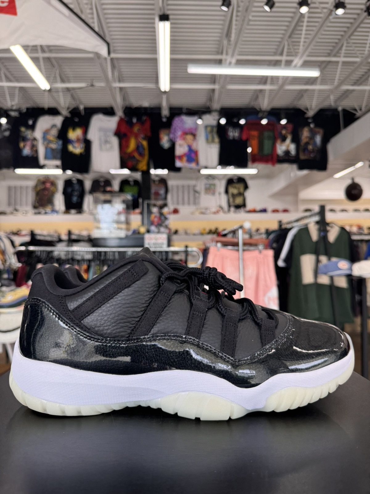 Jordan Brand Air Jordan 11 Low 72-10 Size 12 (2022) Size US 12 / EU 45 - 6 Thumbnail