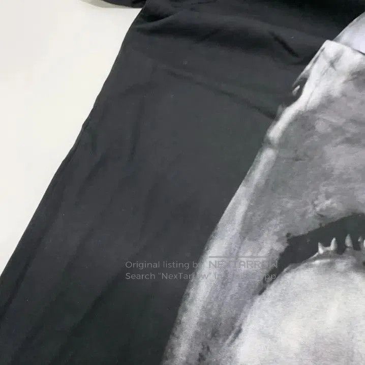 Givenchy Givenchy Shark Print Loose Short-Sleeve T-Shirt. Size US S / EU 44-46 / 1 - 5 Thumbnail