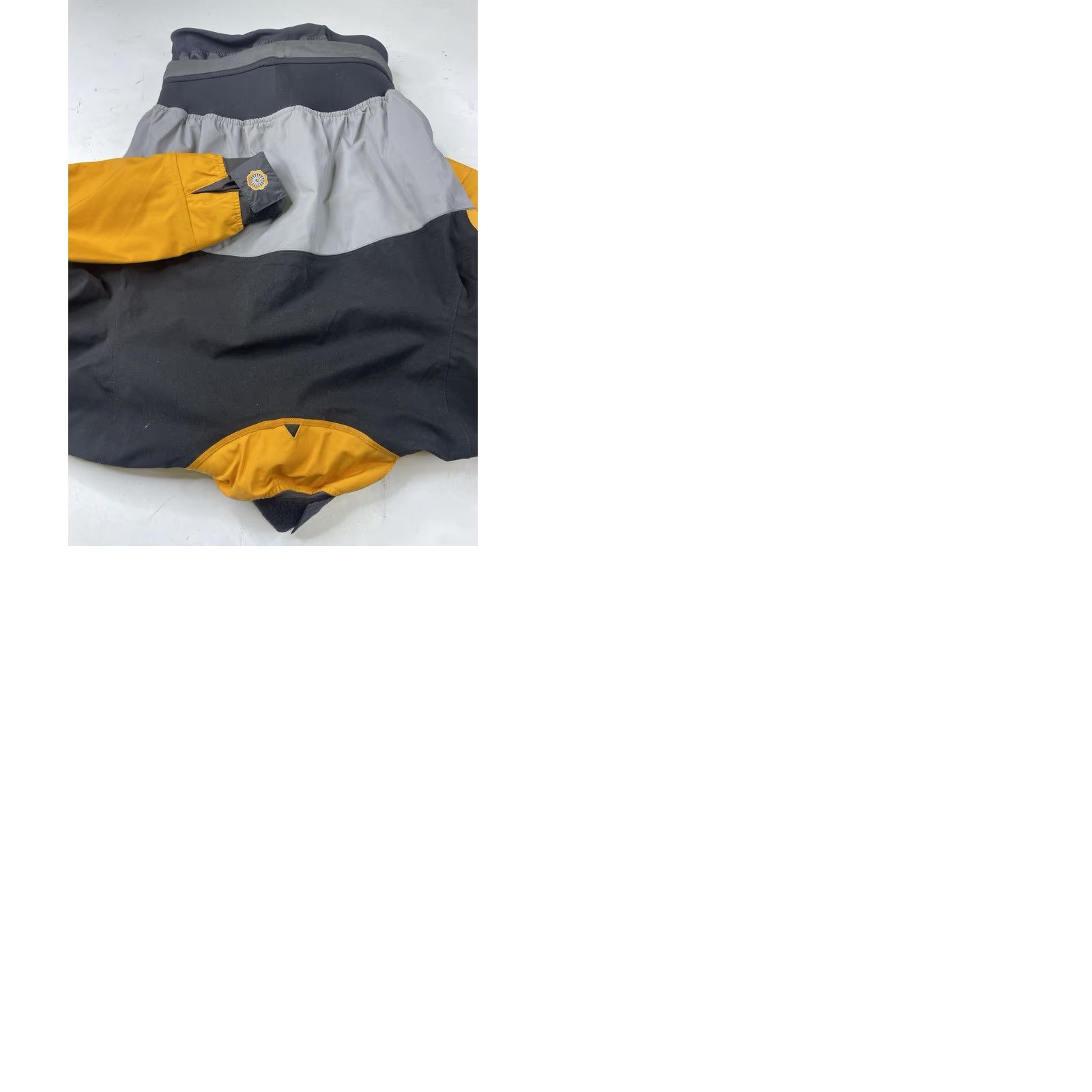 Patagonia VINTAGE Patagonia Lotus Design Kayak Waterproof Jacket S Mens Yellow Black Waterproof Design Kayak 90s Size US S / EU 44-46 / 1 - 9 Thumbnail