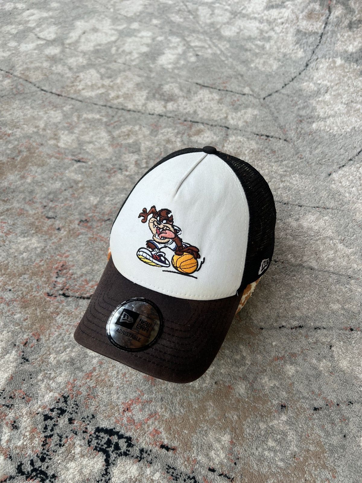Disney New Era Looney Tunes Cap Size ONE SIZE - 1 Thumbnail