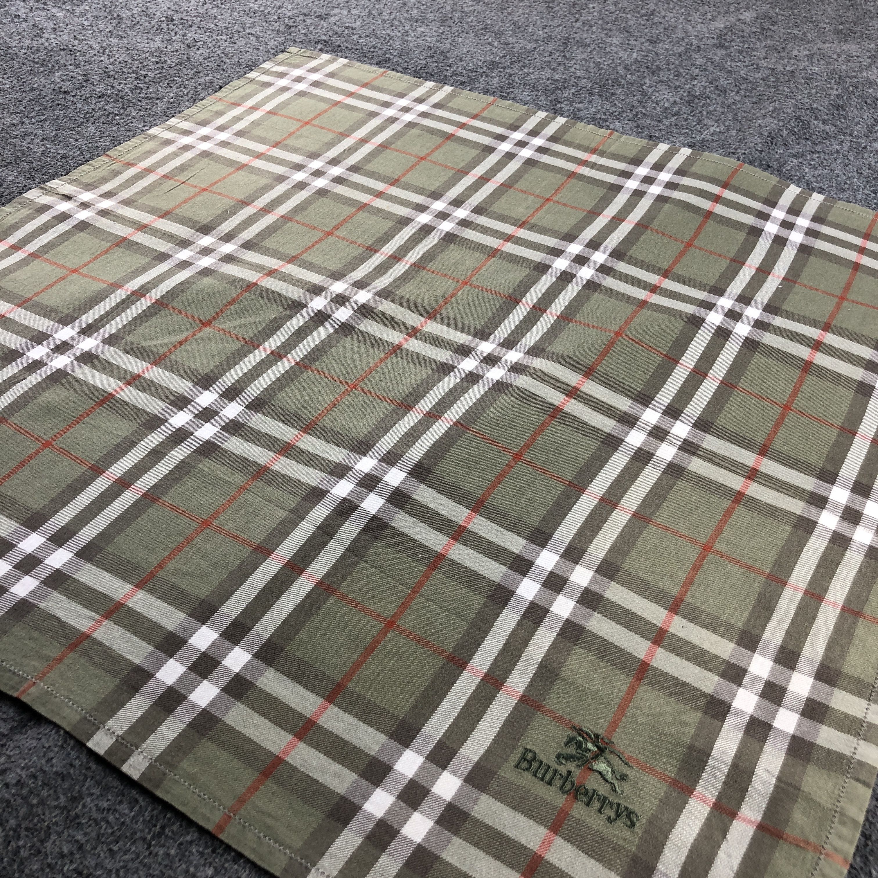 Burberry Burberry Nova Check Handkerchief Neckerchief Bandana H2724 Size ONE SIZE - 3 Thumbnail