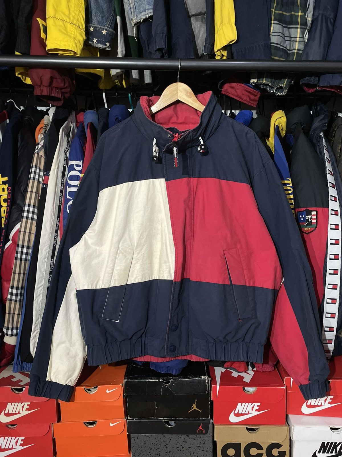 Japanese Brand × Tommy Hilfiger × Vintage Jacket Tommy Hilfiger Big Flag 90’s Vintage Reversible Size US XL / EU 56 / 4 - 7 Thumbnail